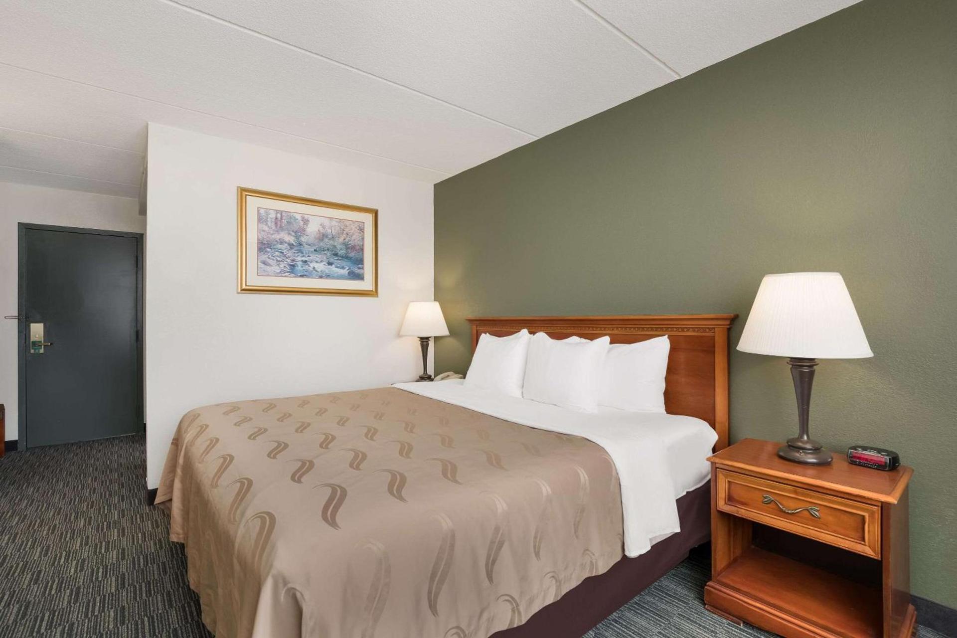 Quality Inn Joliet photo 11