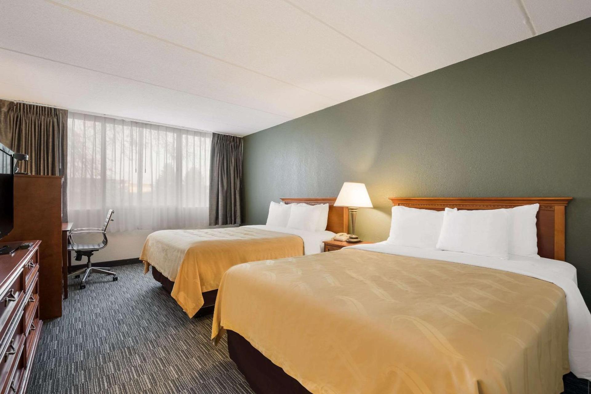 Quality Inn Joliet photo 13