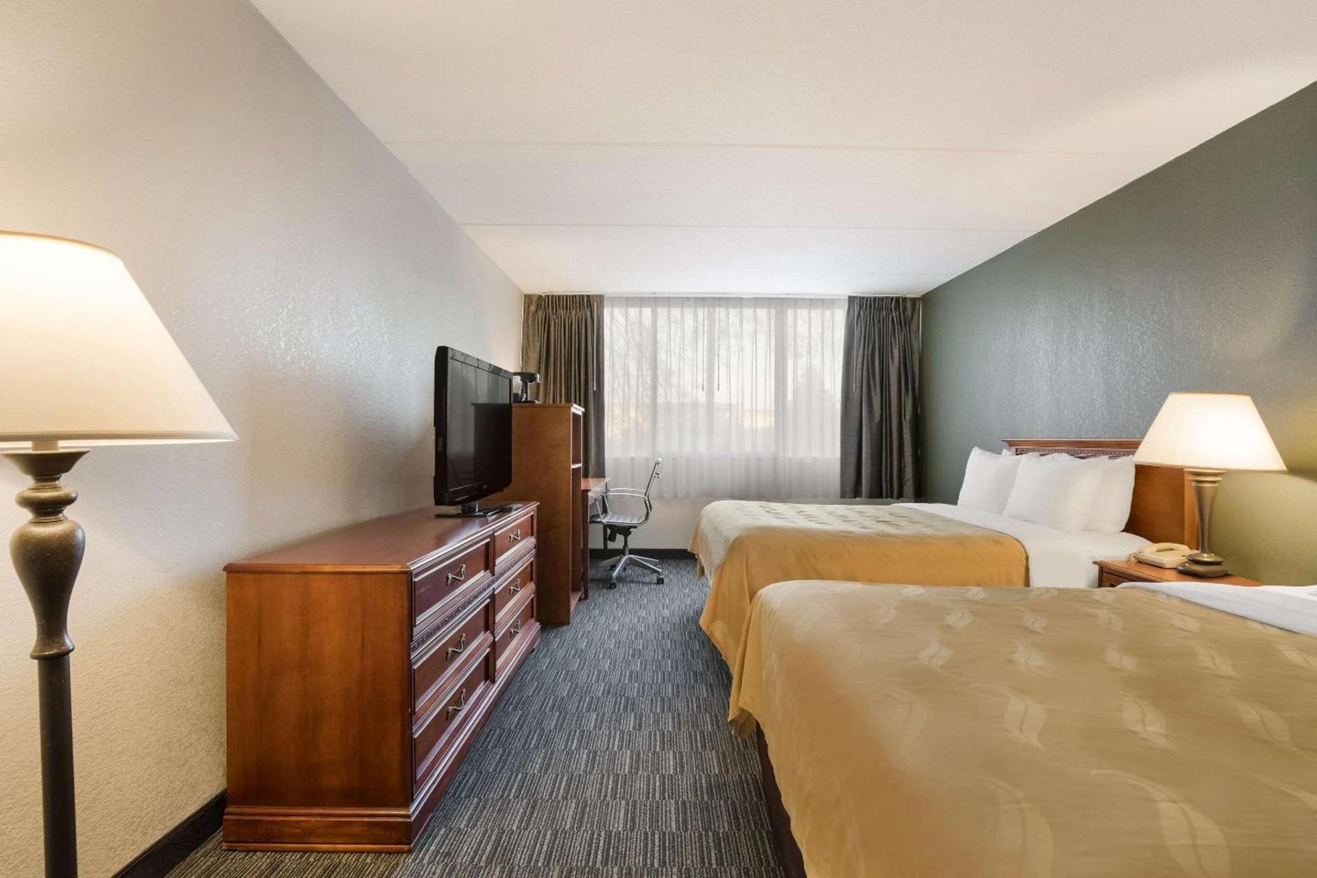 Quality Inn Joliet photo 14