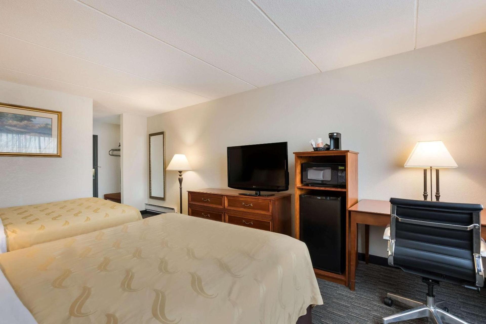 Quality Inn Joliet photo 16