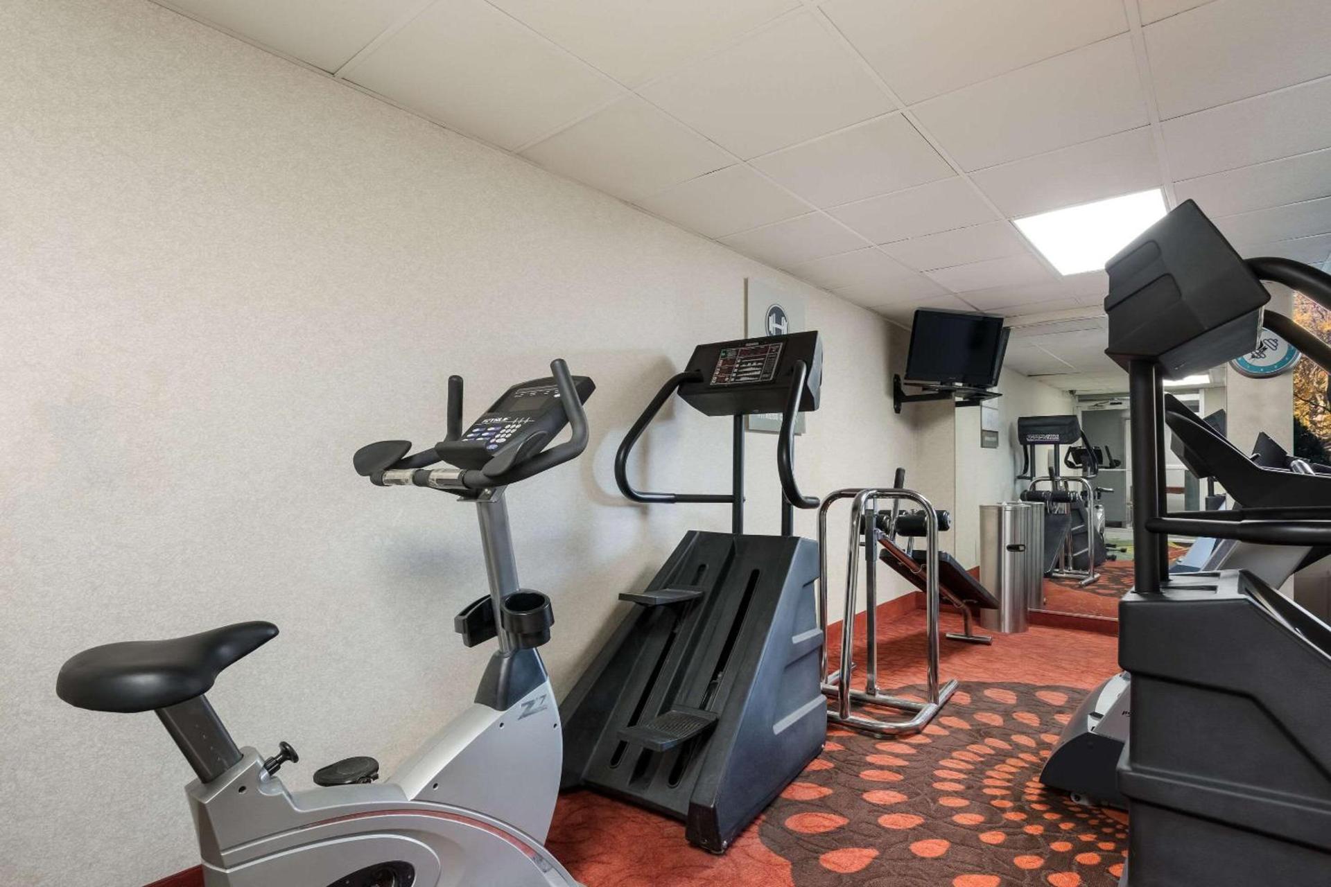 Quality Inn Joliet photo 19