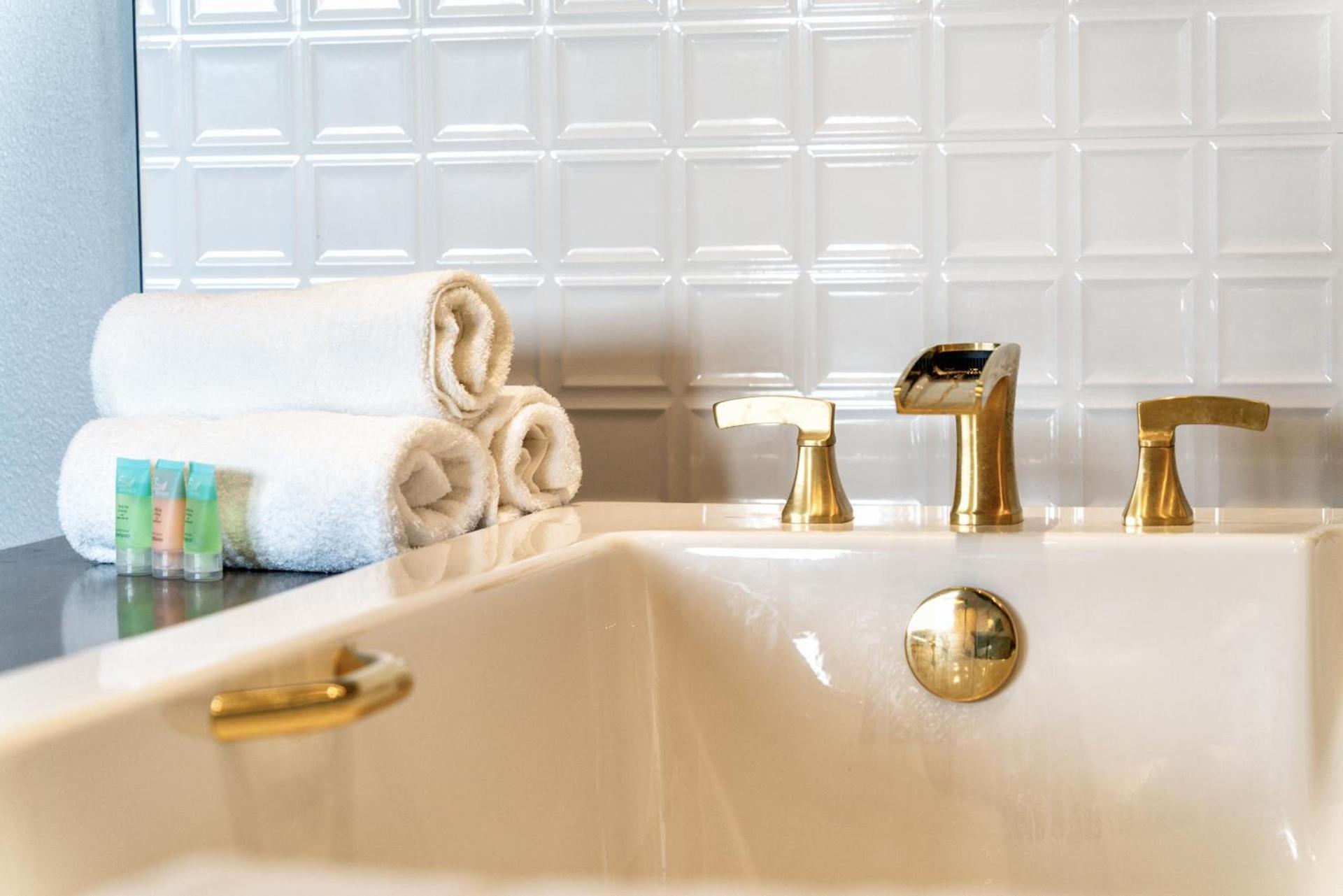 Aspire Inn Studios & Spas photo 38