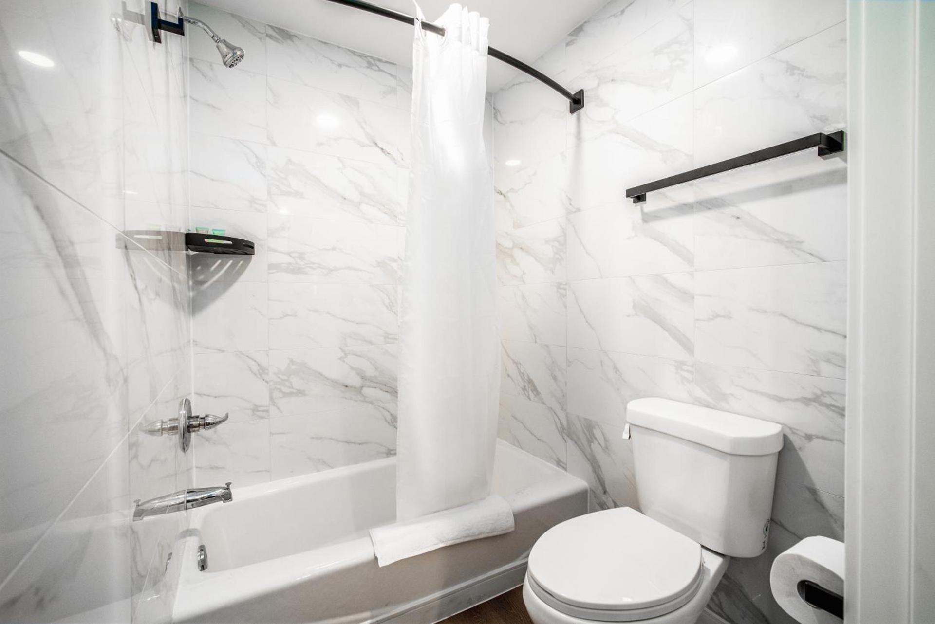 Aspire Inn Studios & Spas photo 43
