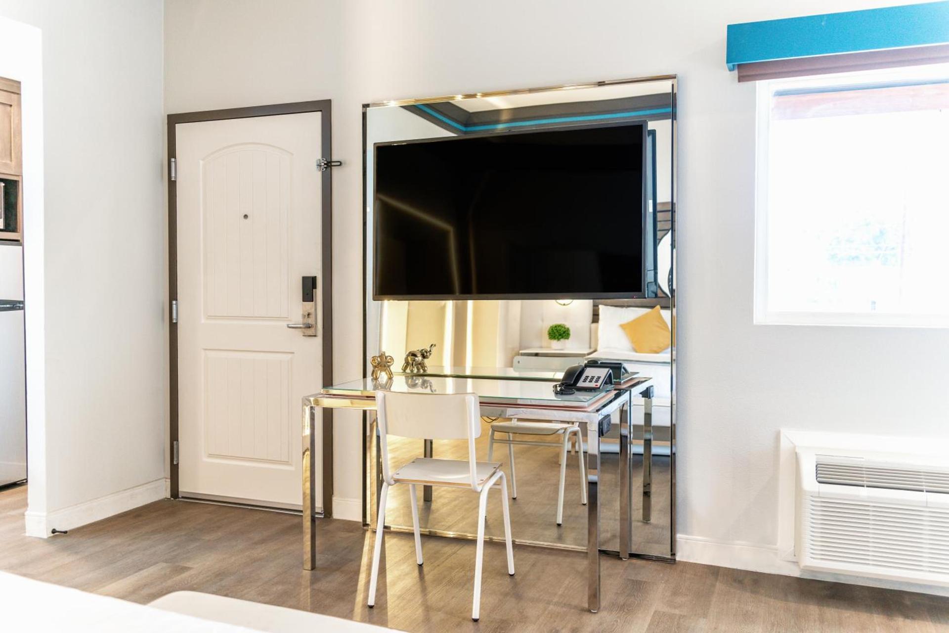 Aspire Inn Studios & Spas photo 42
