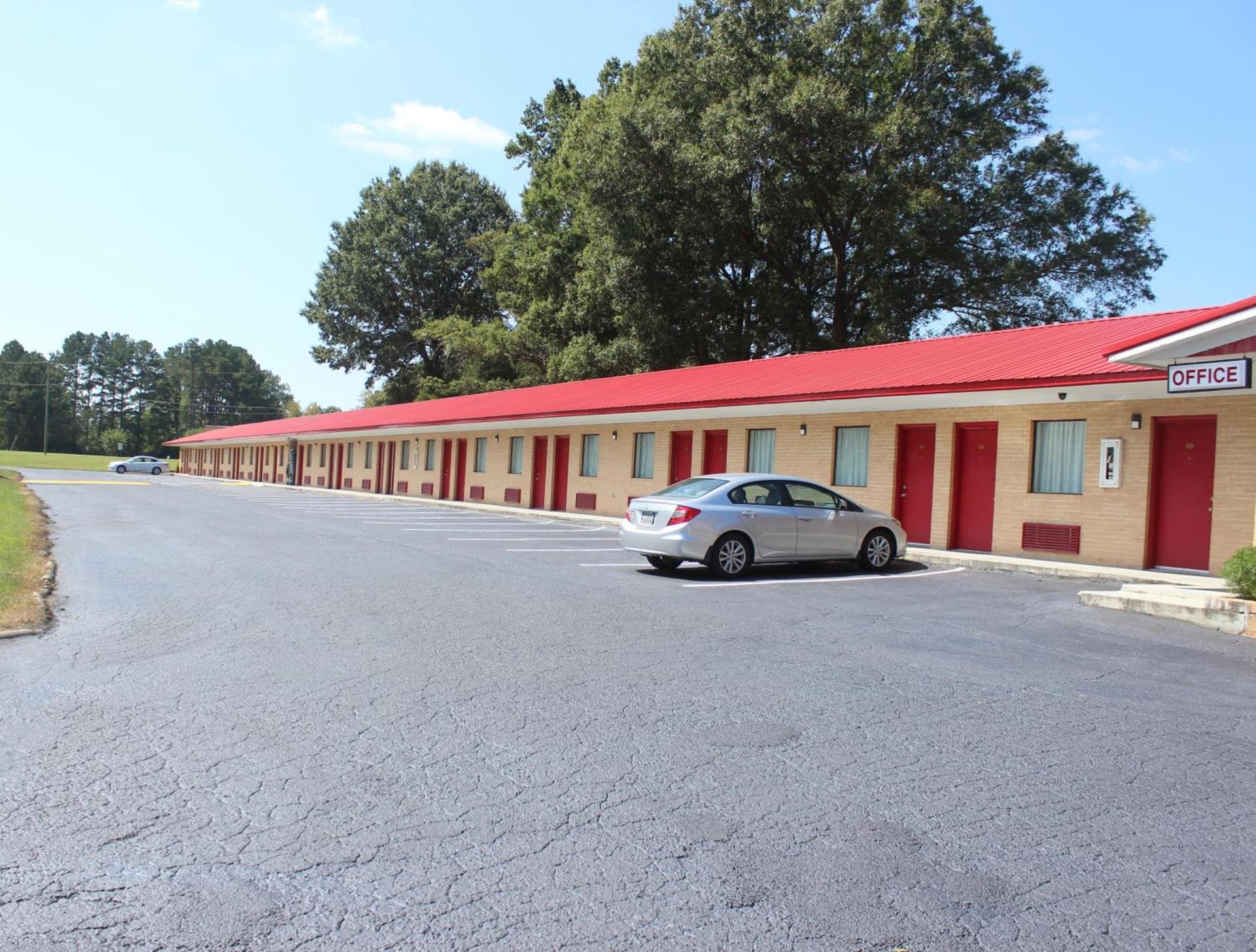 Landsford Inn photo 2