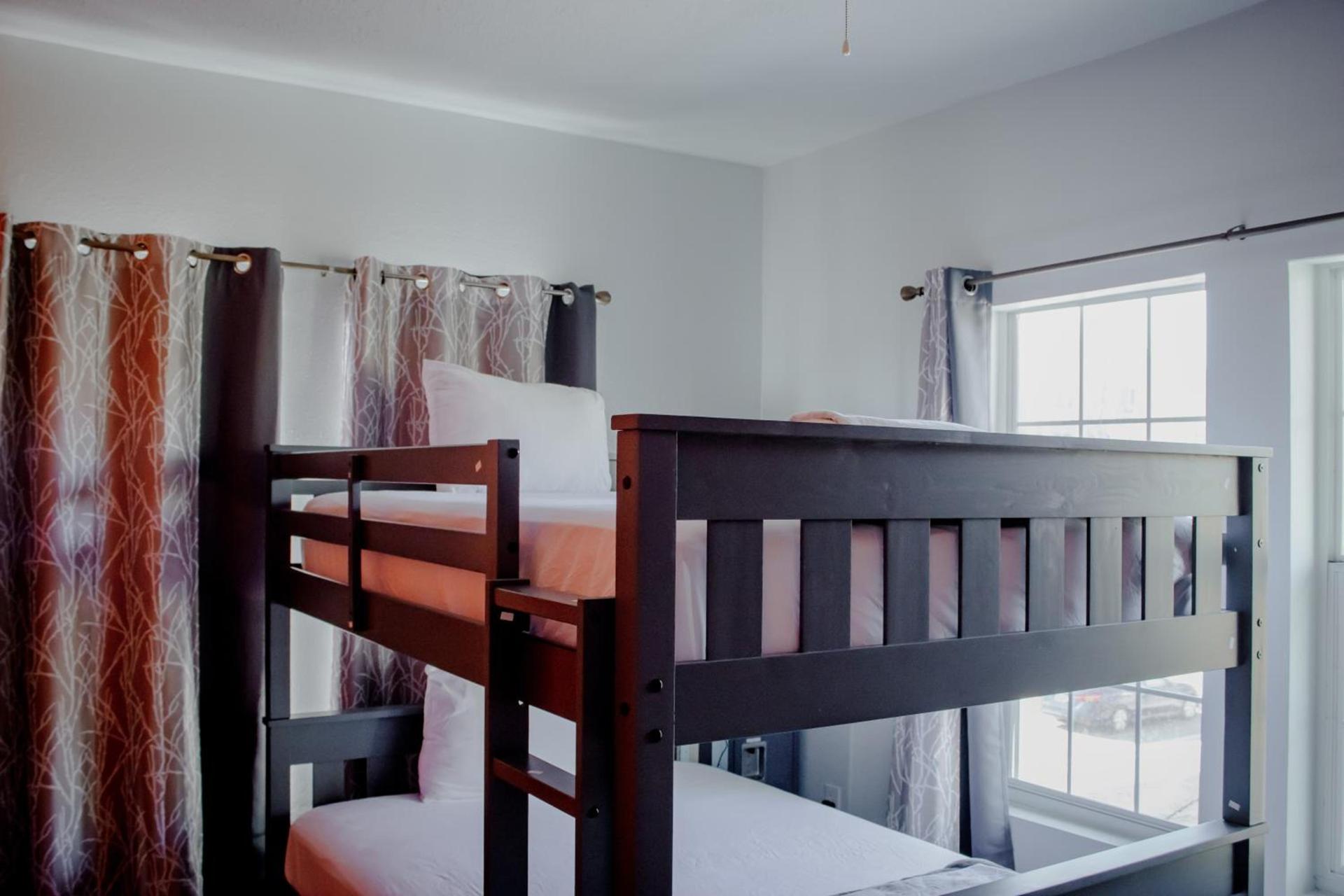 Wanderstay Houston Hostel photo 6