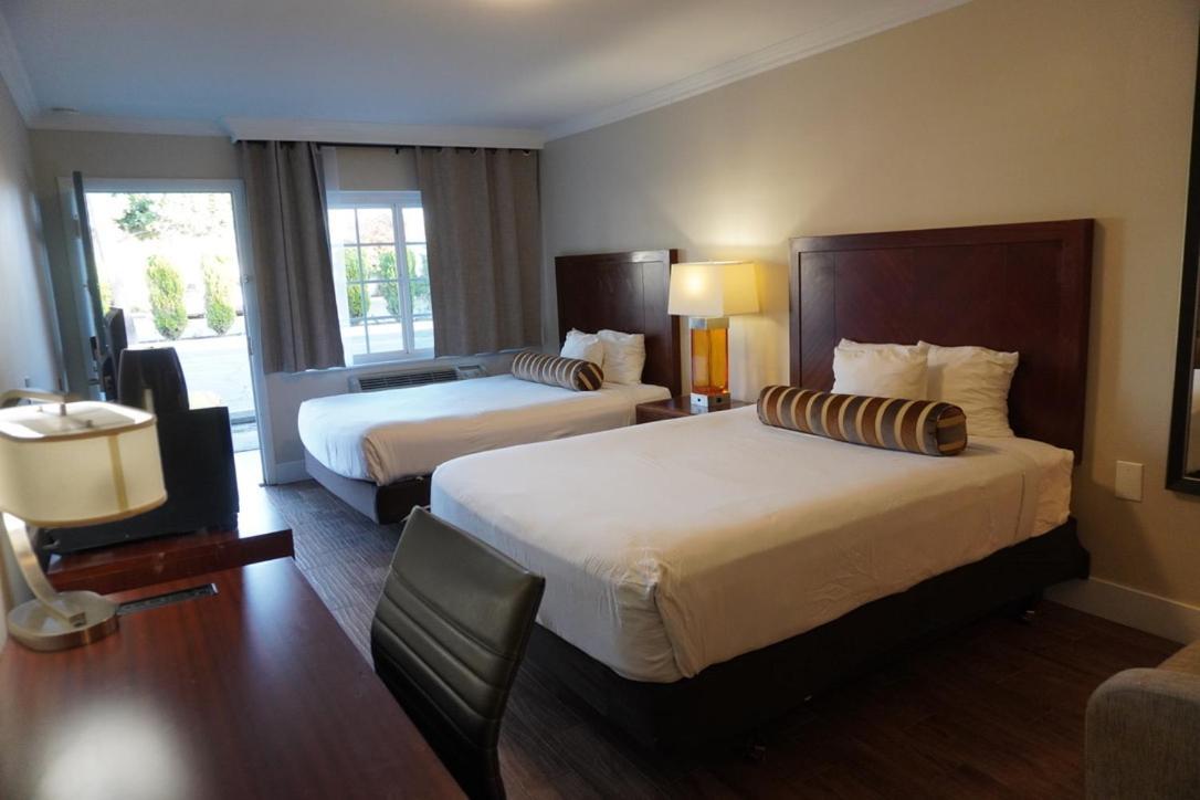 Rose Garden Inn photo 5