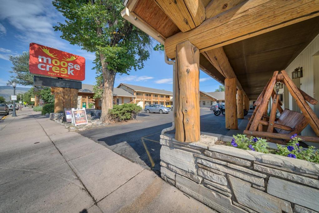 Moose Creek Lodge & Suites photo 36