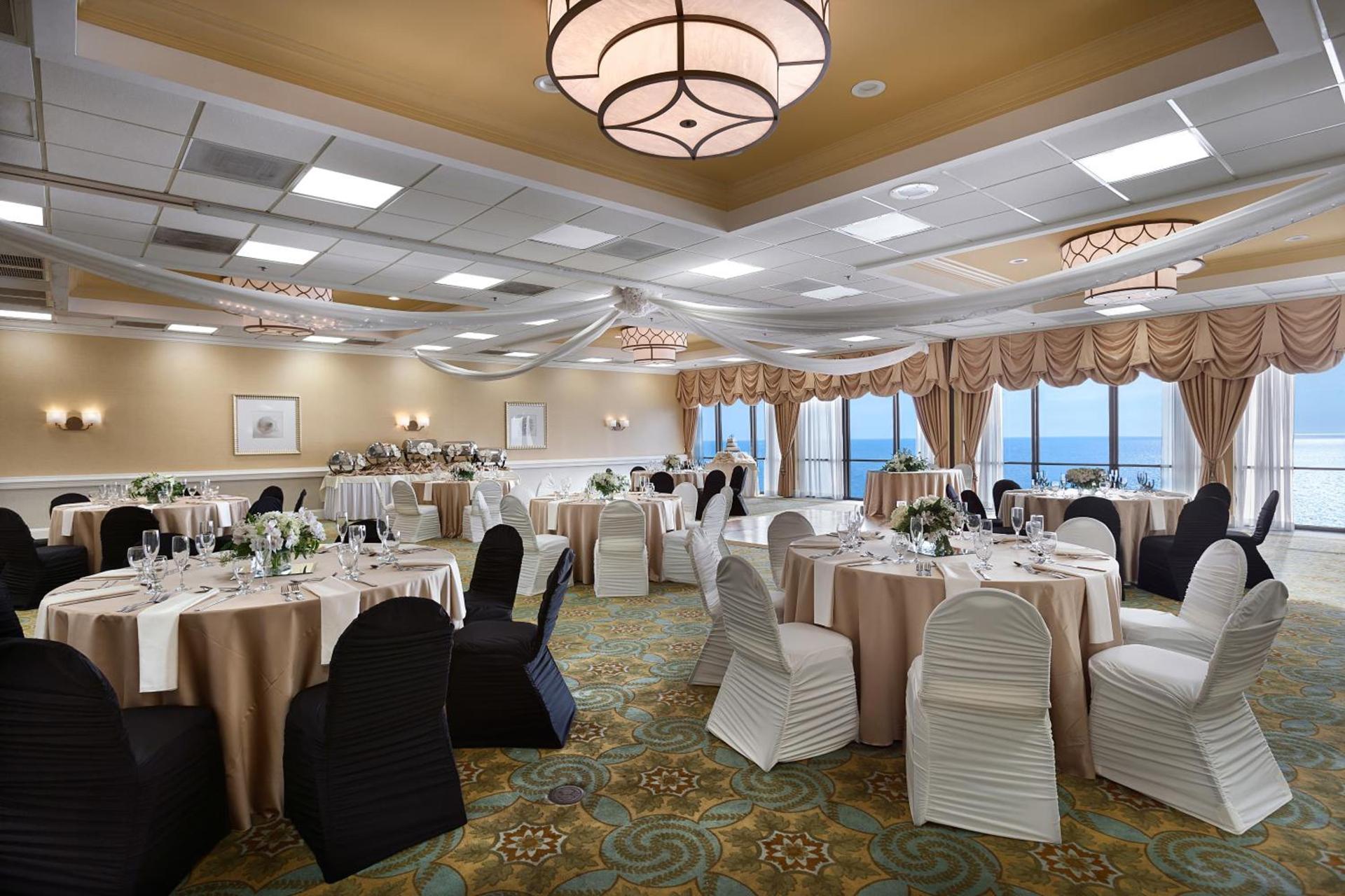 Breakers Resort Hotel photo 41