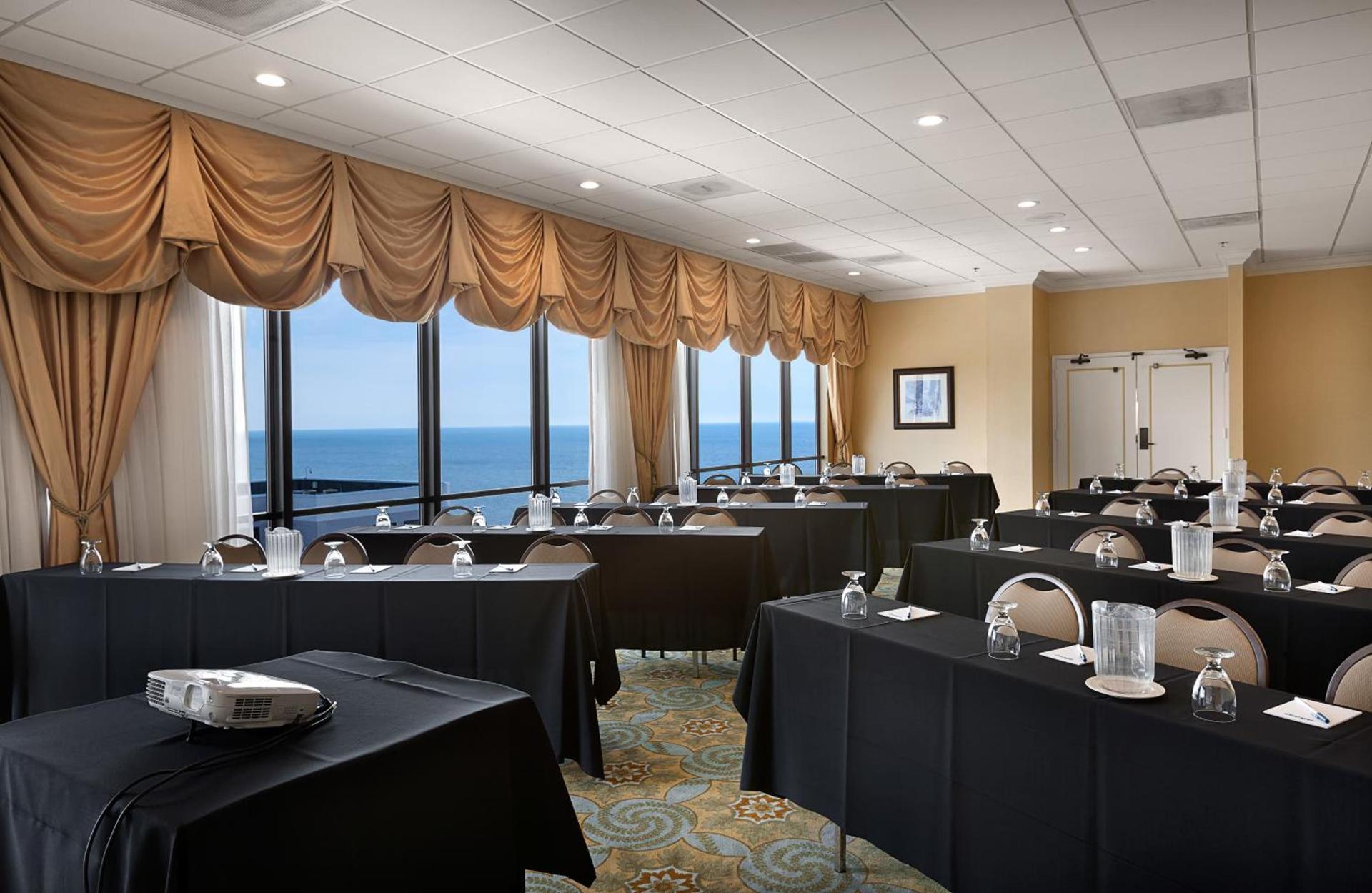 Breakers Resort Hotel photo 43