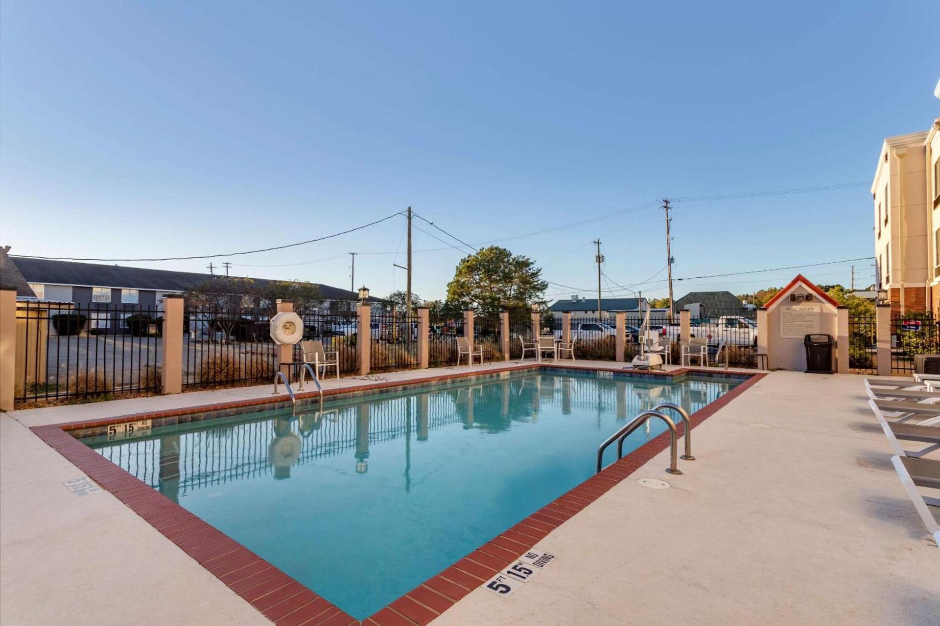 Comfort Suites Natchitoches photo 21