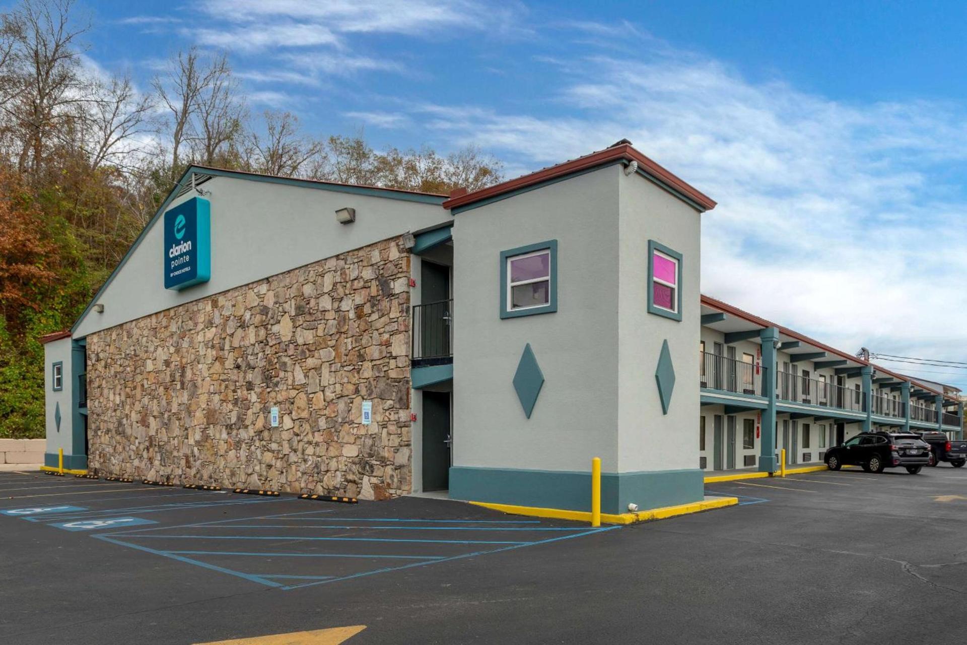 Clarion Pointe Kimball By Choice Hotels photo 1