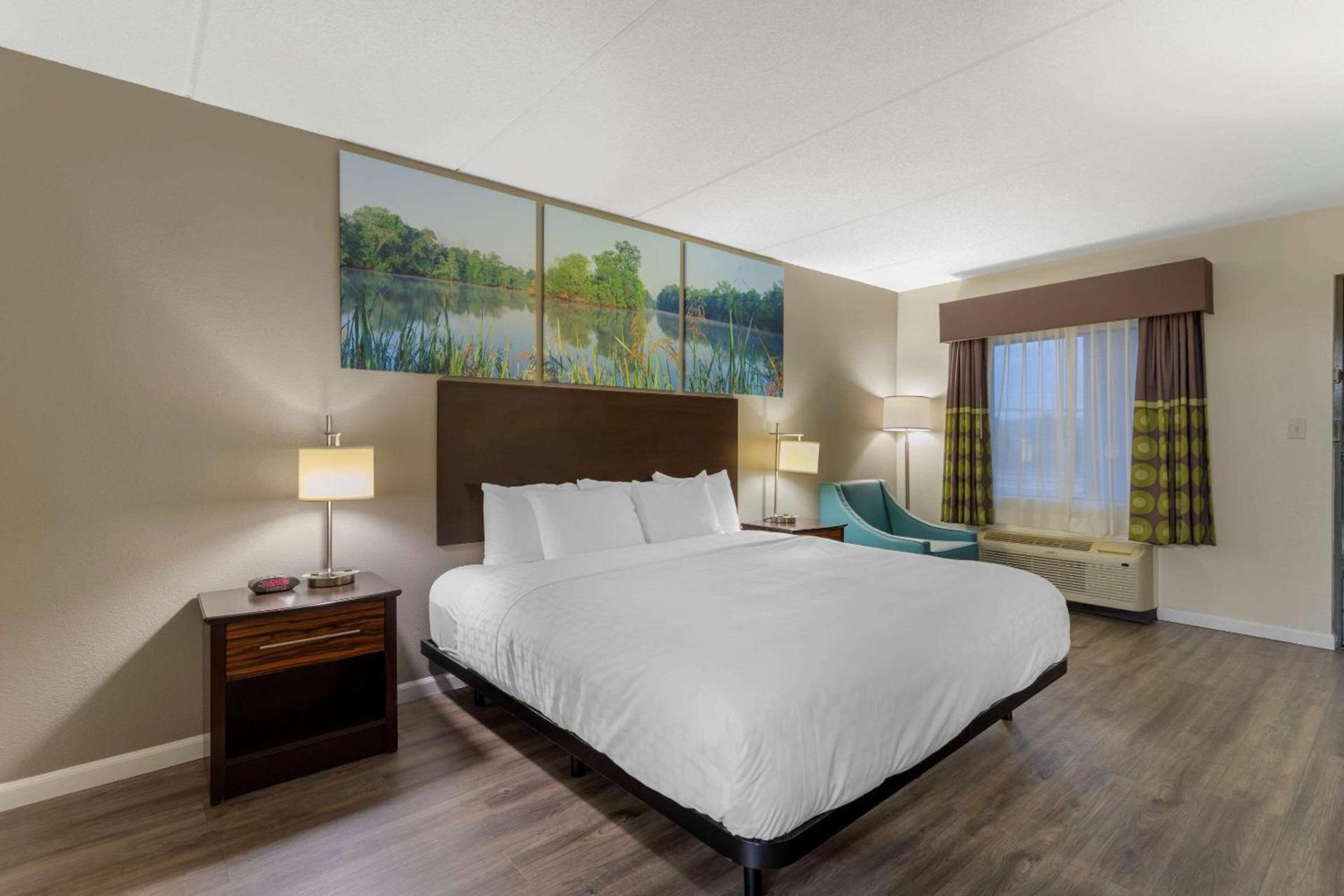 Clarion Pointe Kimball By Choice Hotels photo 9