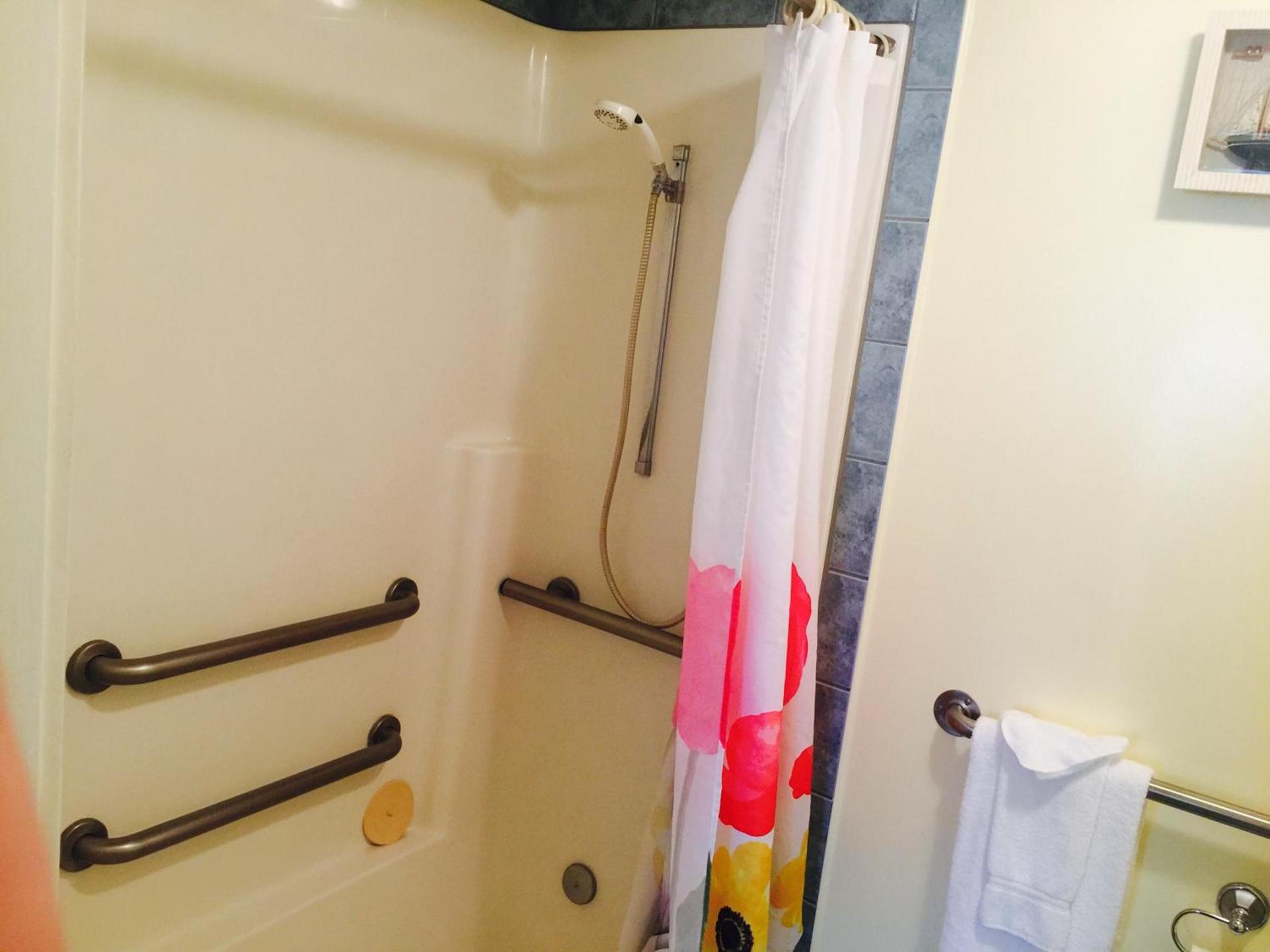 Harbor Inn photo 19