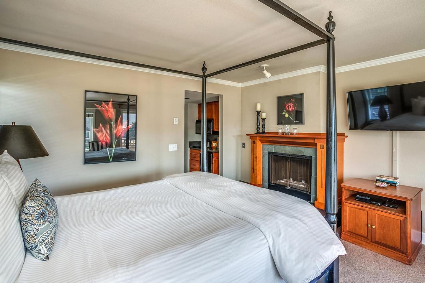 Cannon Beach Hotel Collection photo 71