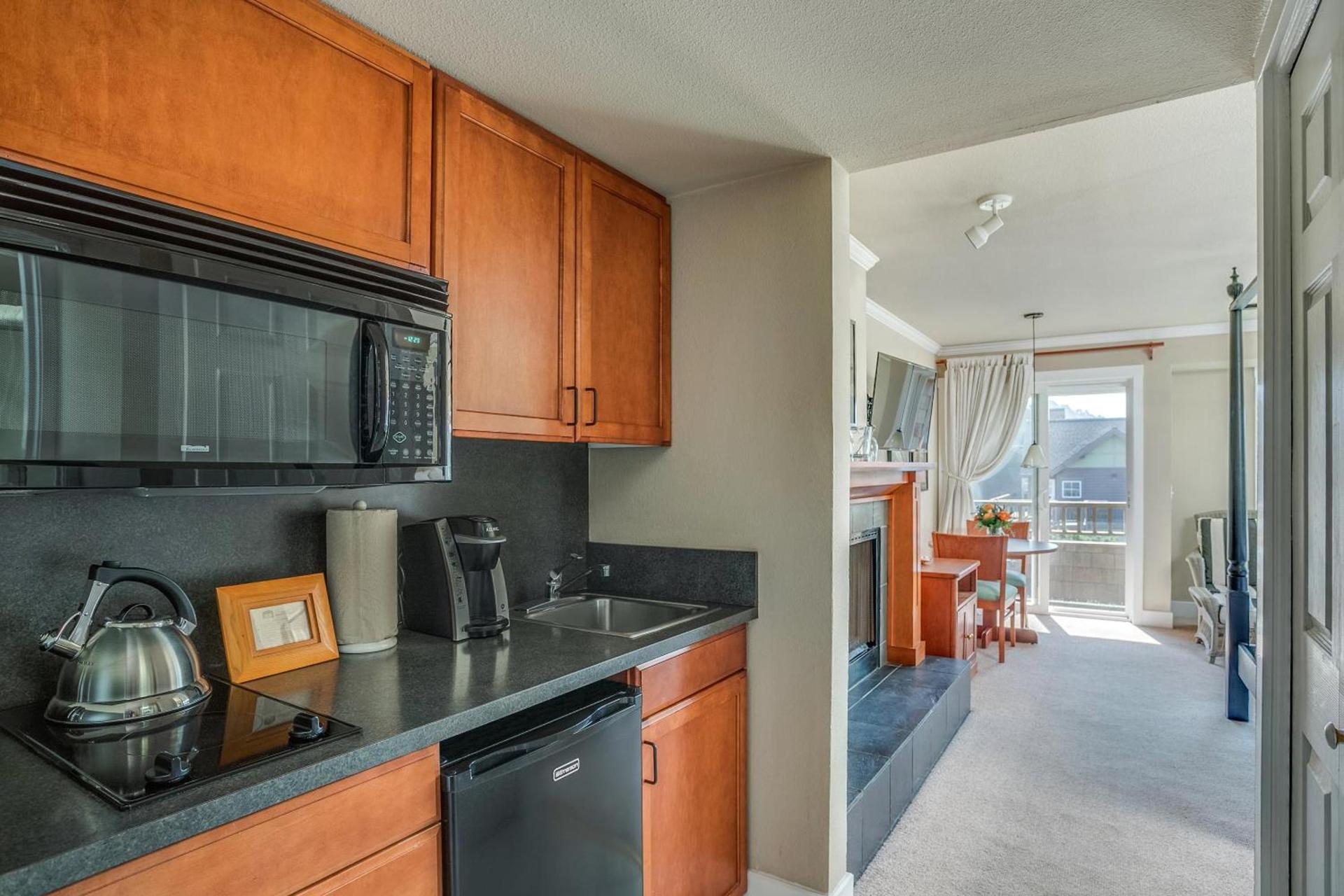 Cannon Beach Hotel Collection photo 72