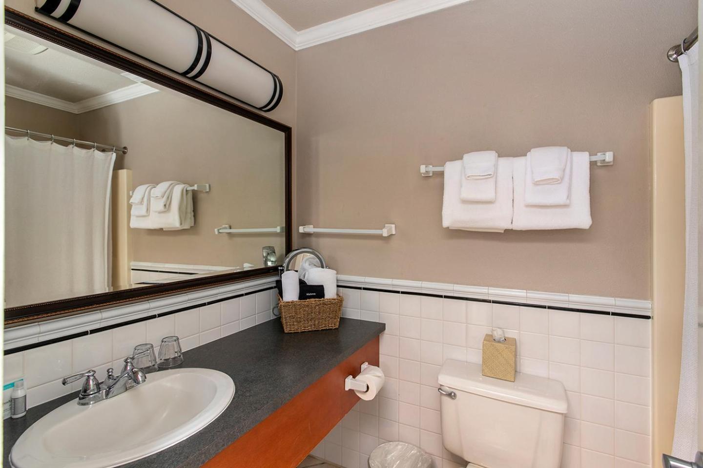 Cannon Beach Hotel Collection photo 76