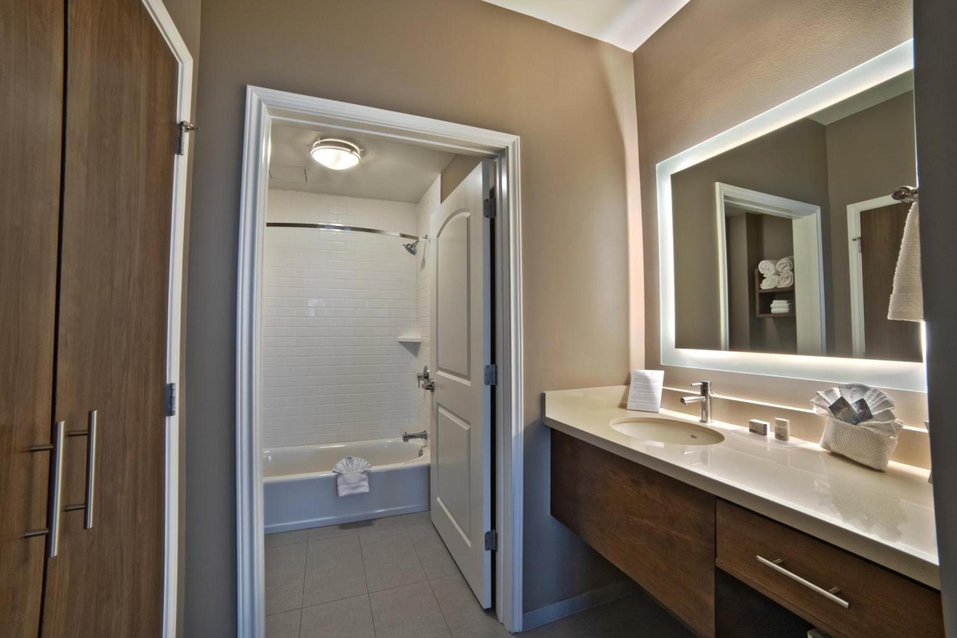 Staybridge Suites Houston - Humble Beltway 8 E by IHG photo 2
