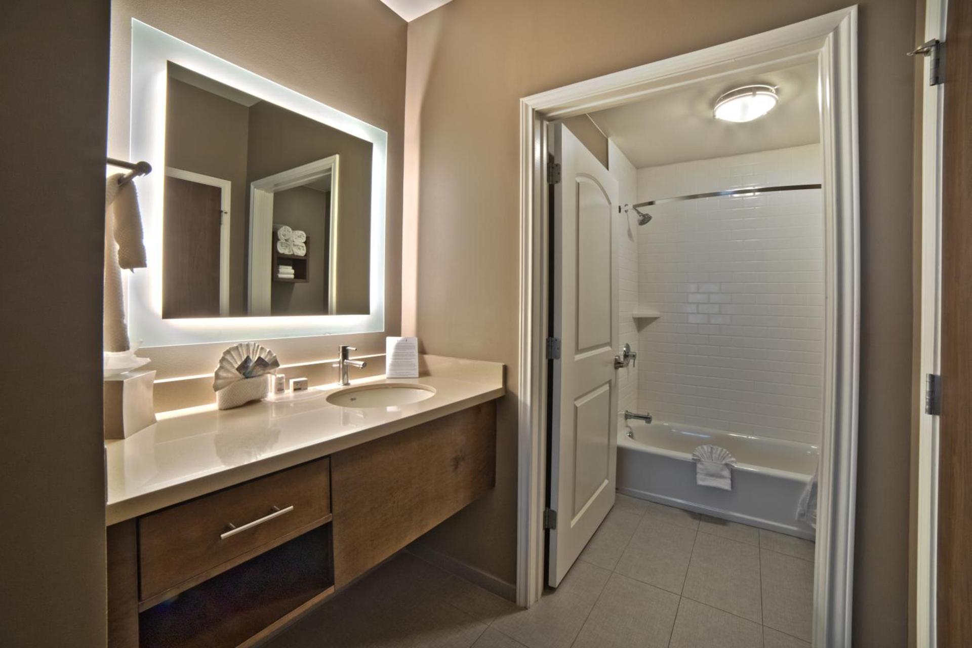 Staybridge Suites Houston - Humble Beltway 8 E by IHG photo 5