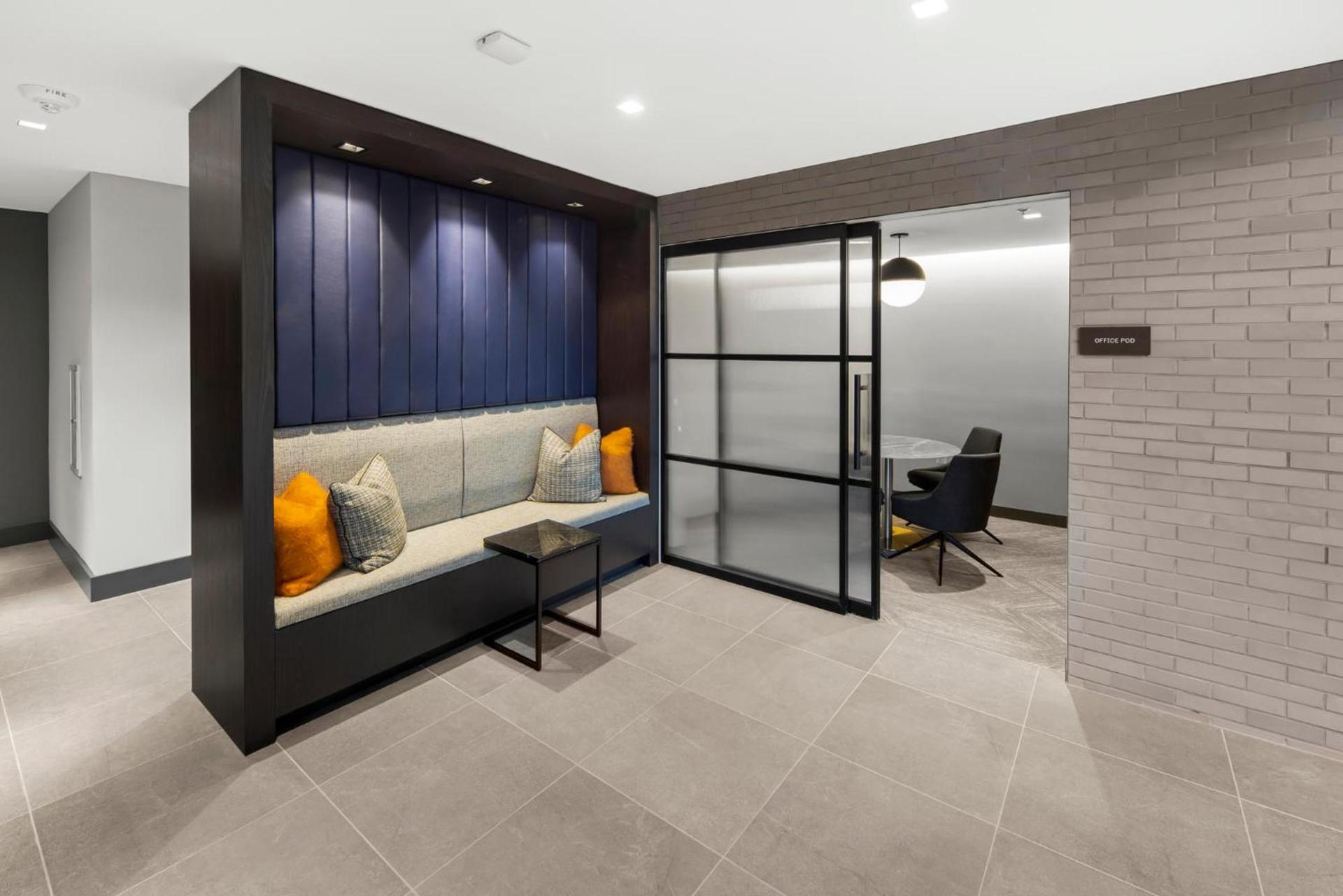 Global Luxury Suites at Capitol Hill photo 26