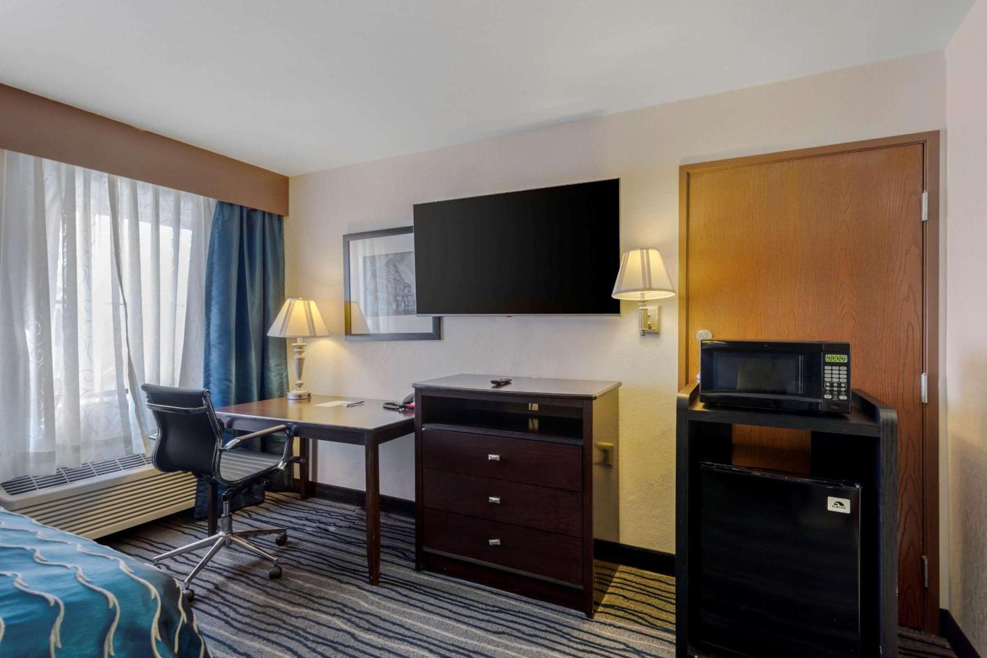 Comfort Inn & Suites Brentwood - Nashville photo 17