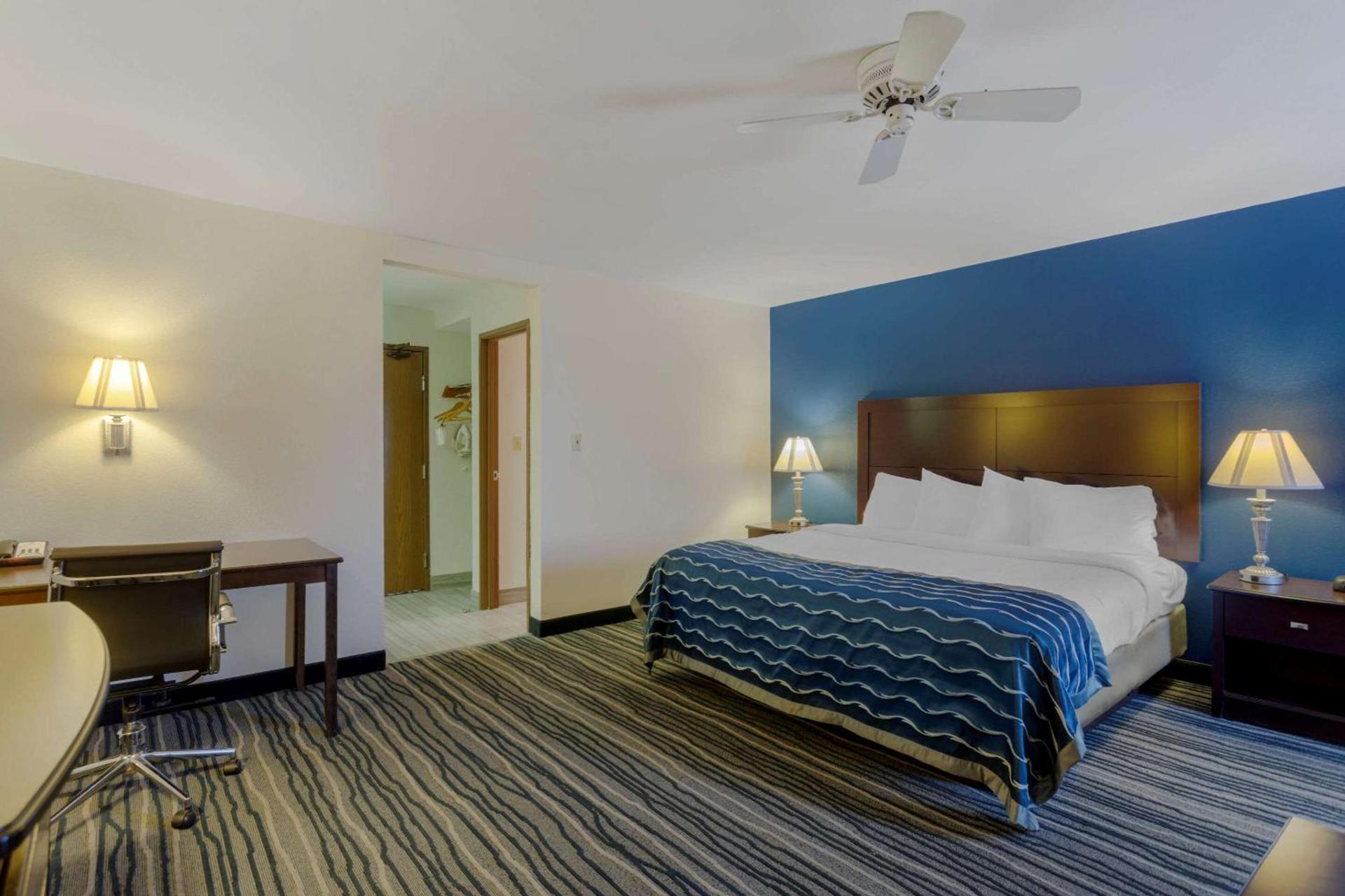 Comfort Inn & Suites Brentwood - Nashville photo 22