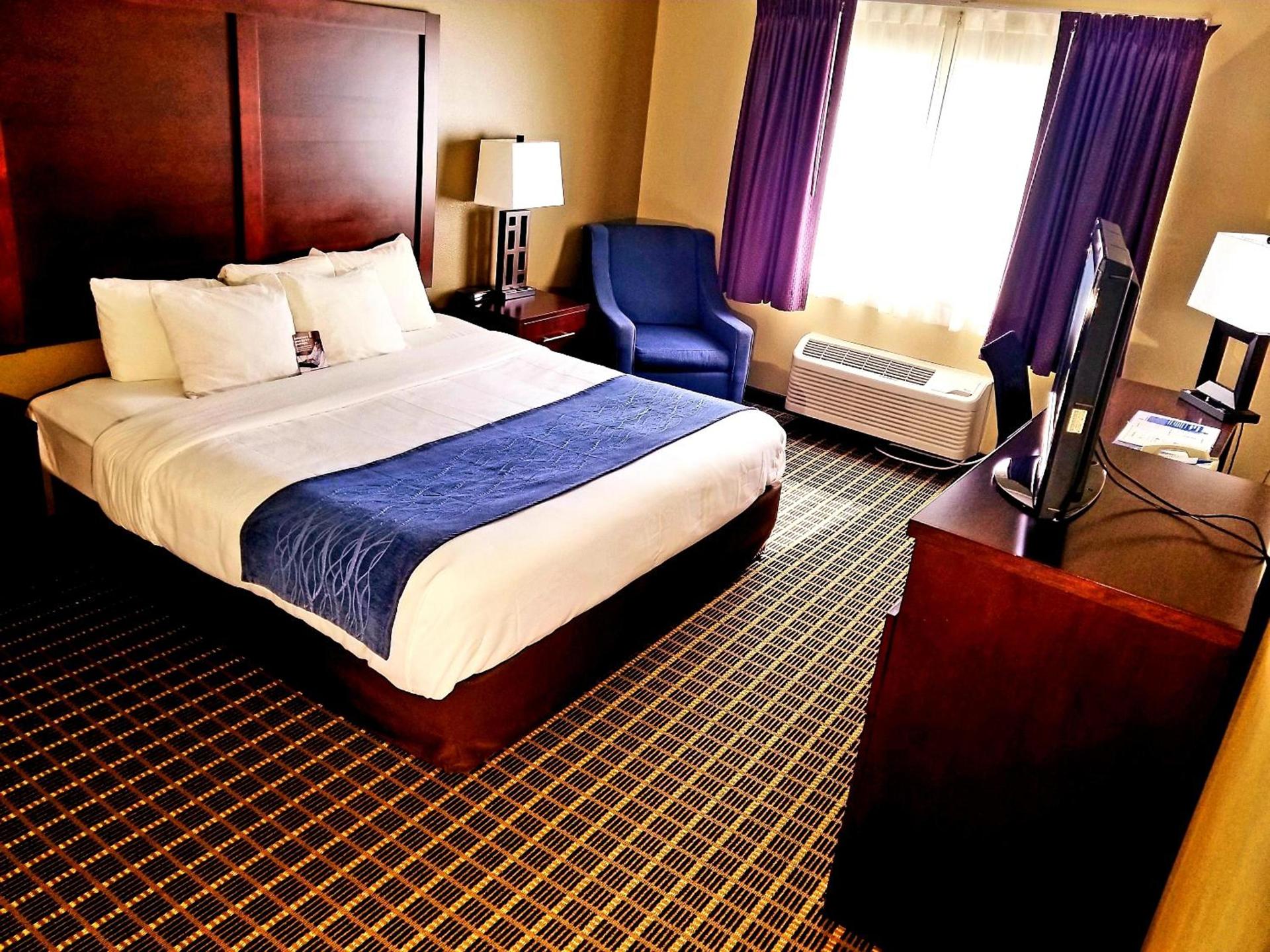 Comfort Inn Fort Collins North photo 38