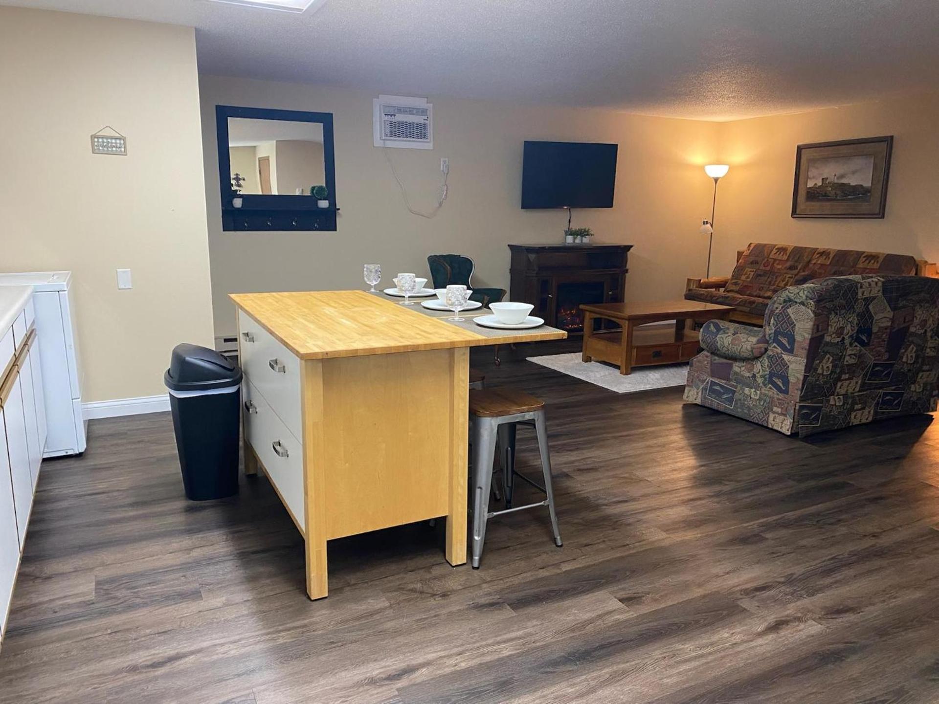 Pelican Motel photo 49
