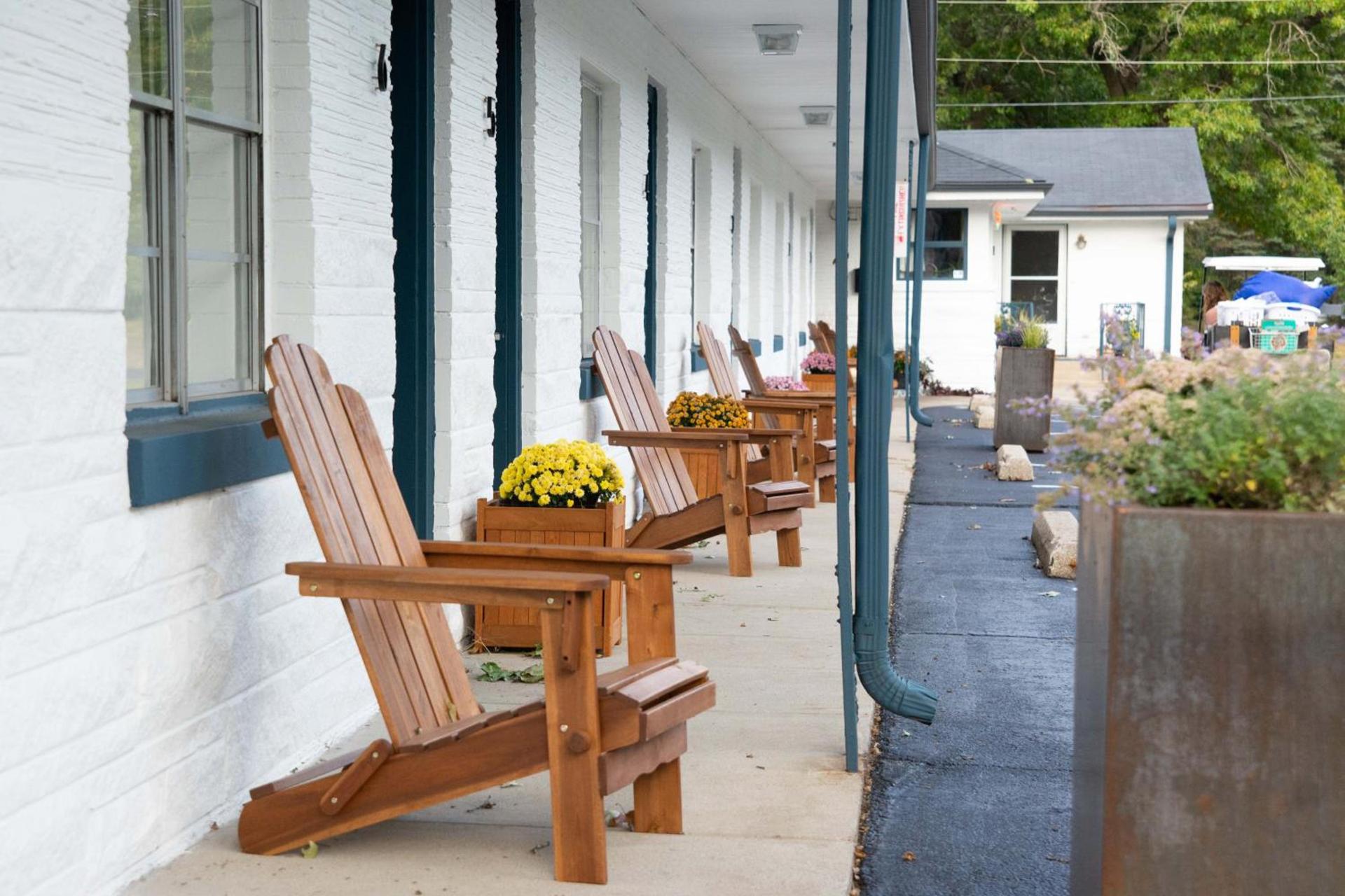 Al & Sally's Motel photo 2