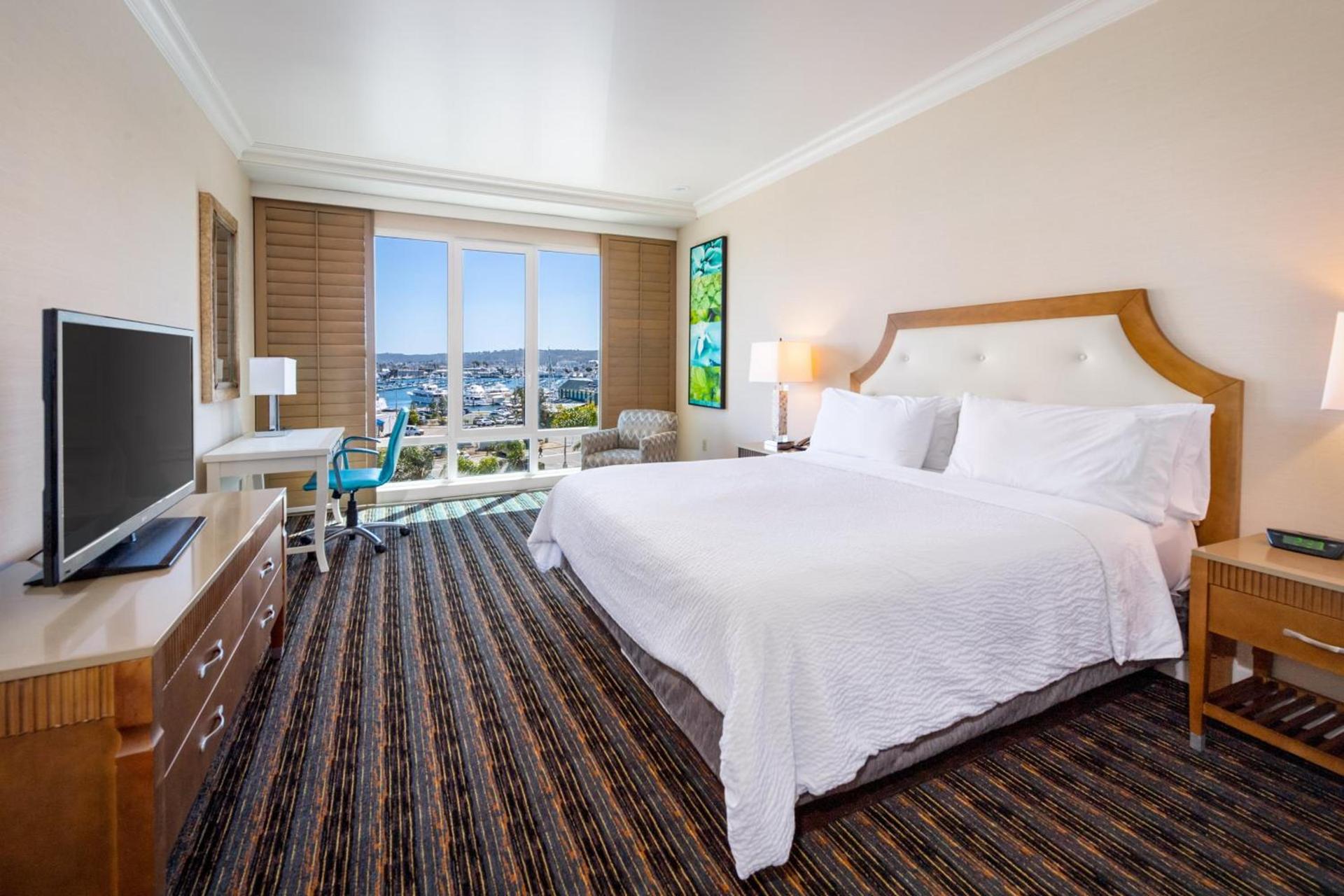 DoubleTree by Hilton San Diego Bayside photo 85