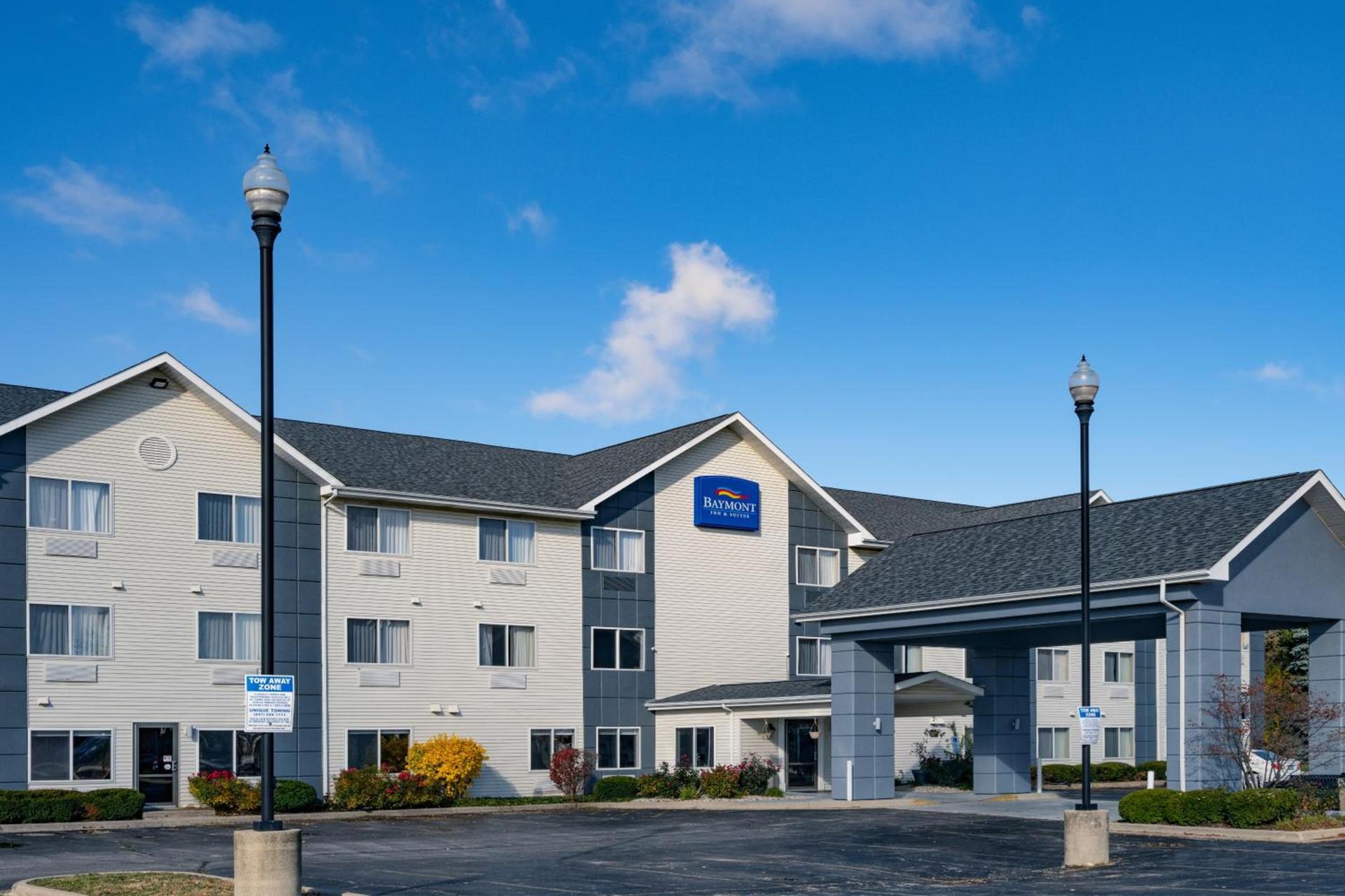 Baymont by Wyndham Gurnee — hotel in Gurnee