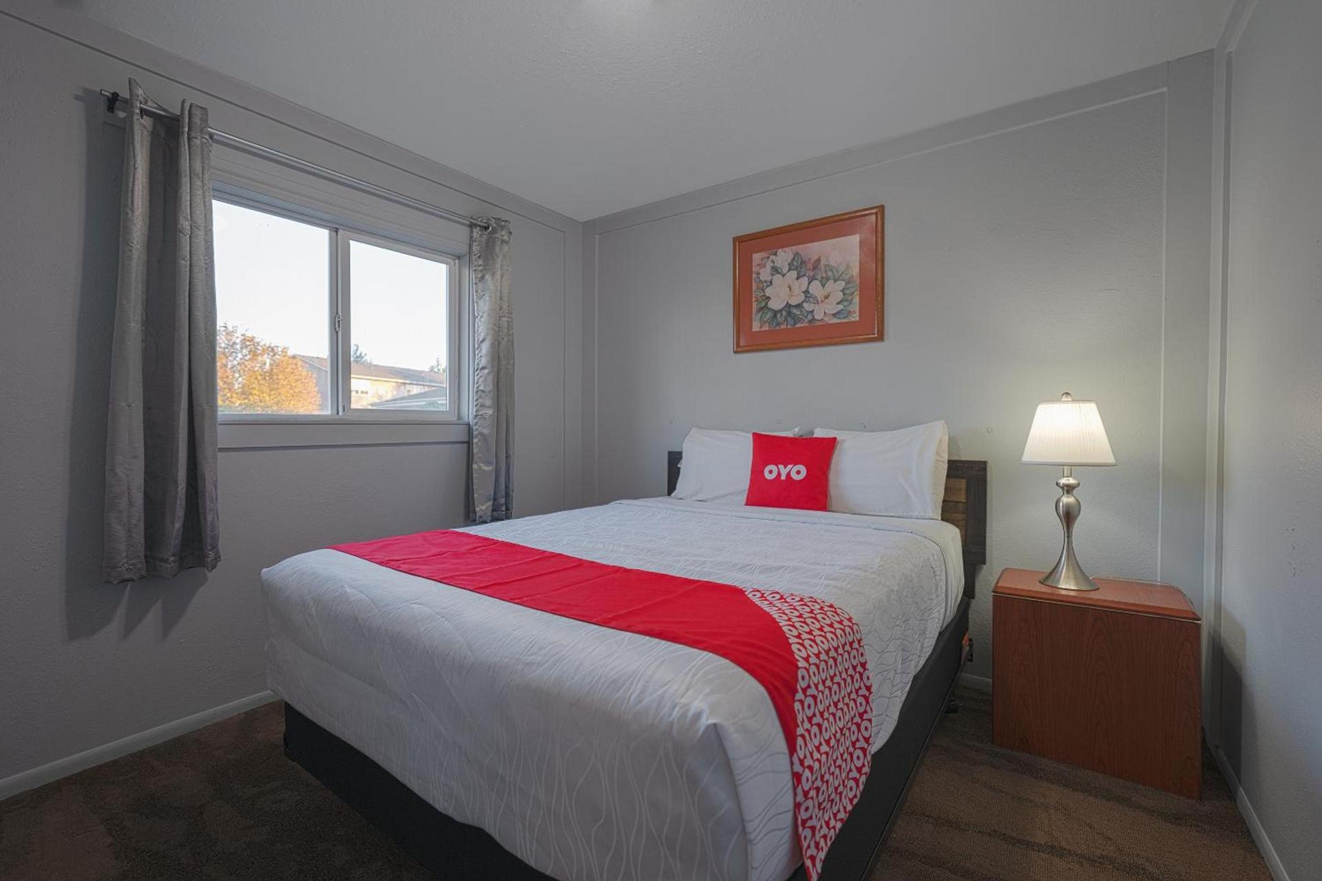 OYO Hotel Portland OR near Airport photo 47