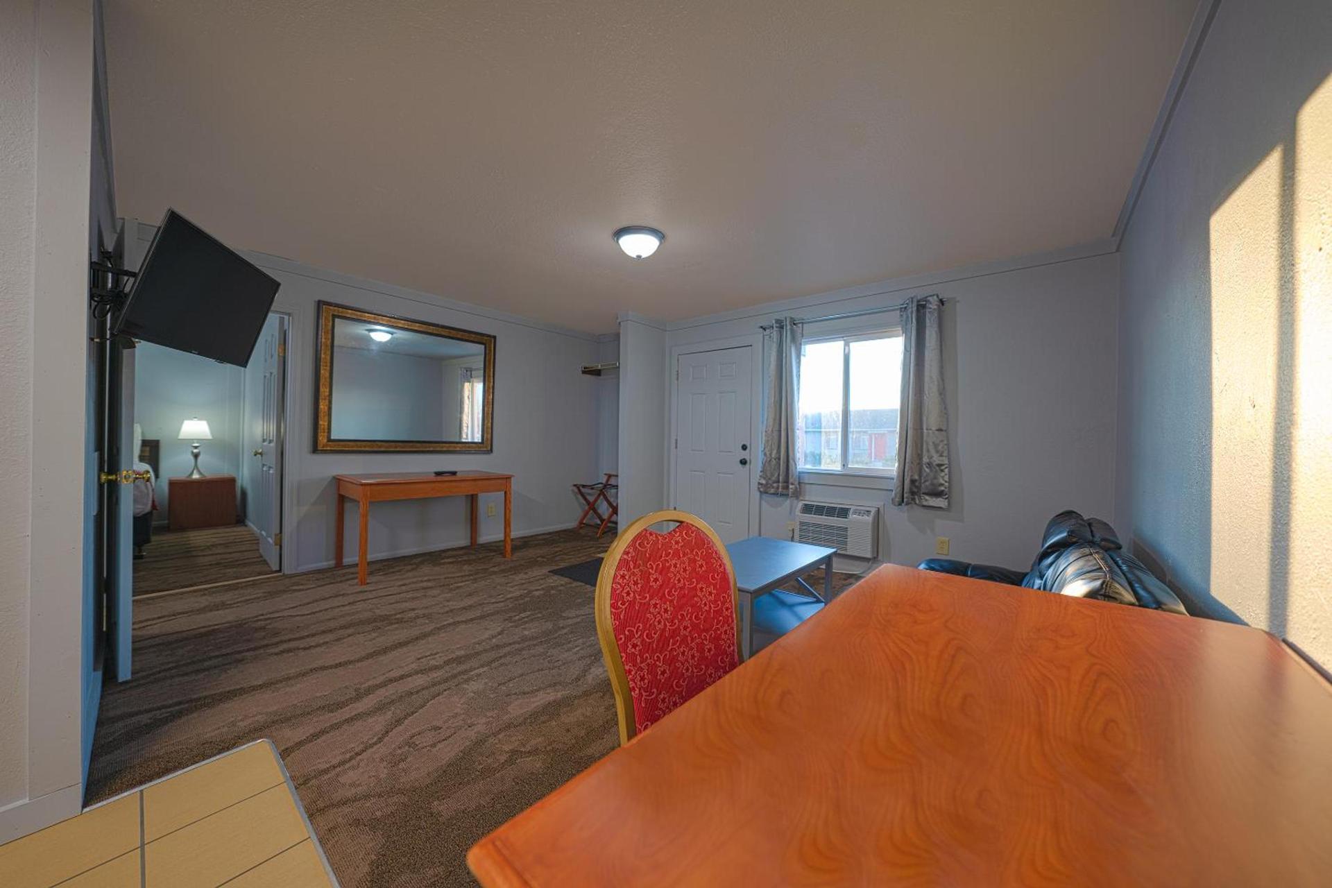 OYO Hotel Portland OR near Airport photo 44