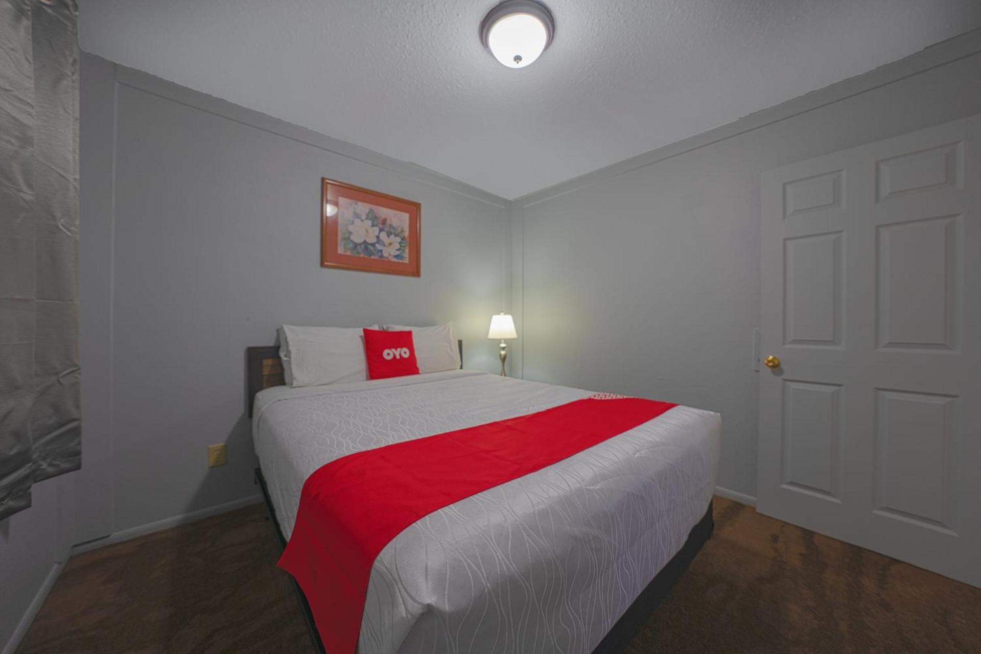 OYO Hotel Portland OR near Airport photo 36