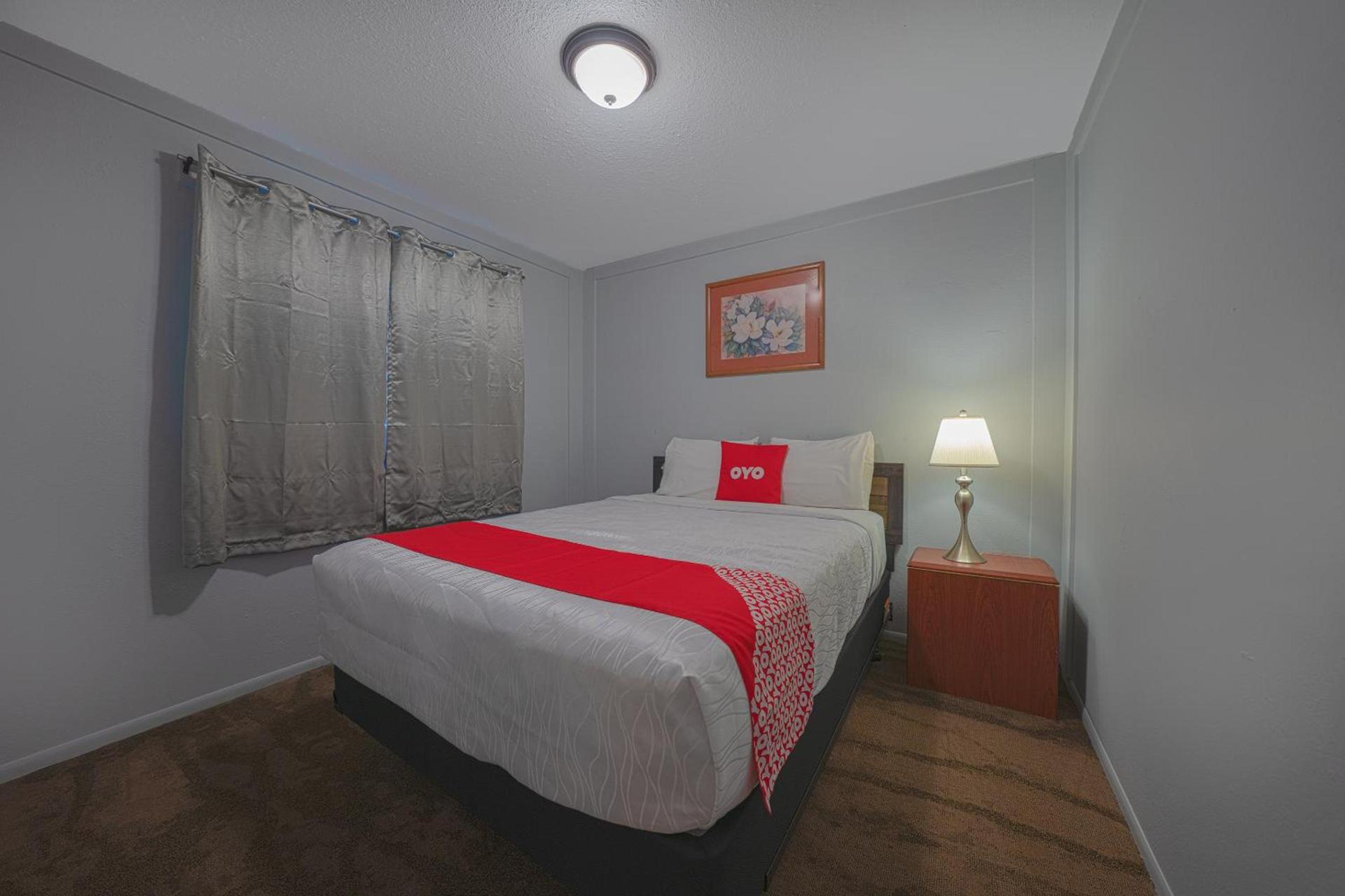 OYO Hotel Portland OR near Airport photo 43