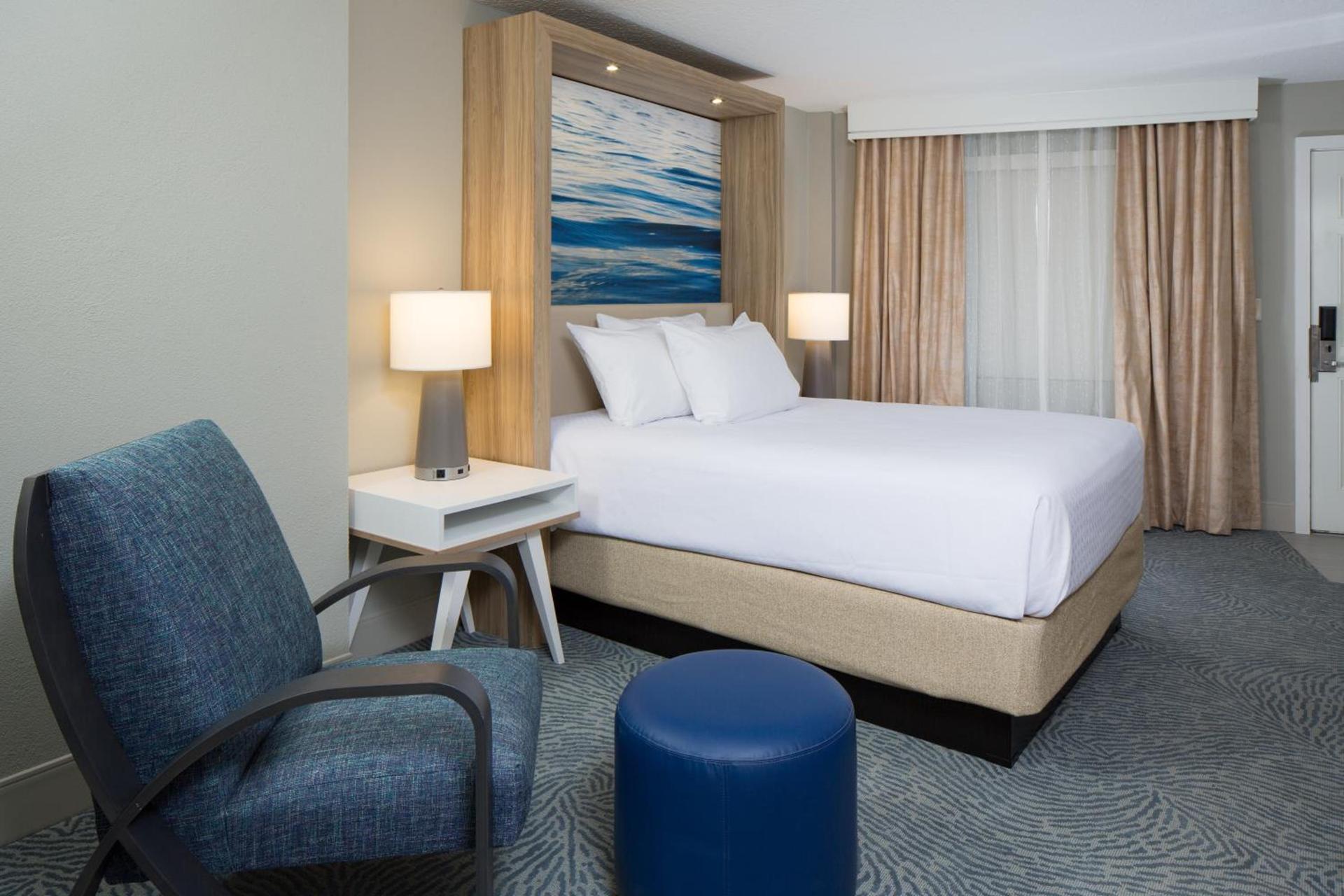 Crowne Plaza Melbourne-Oceanfront by IHG photo 14