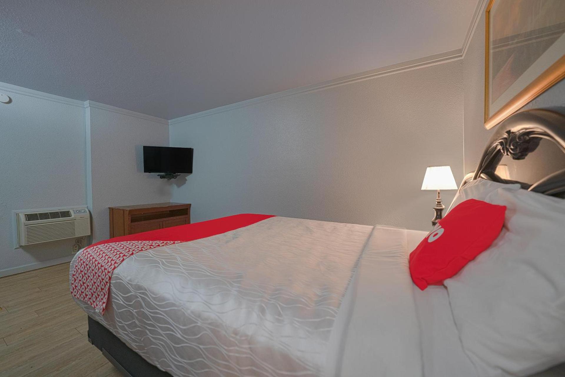 OYO Hotel Portland OR near Airport photo 78