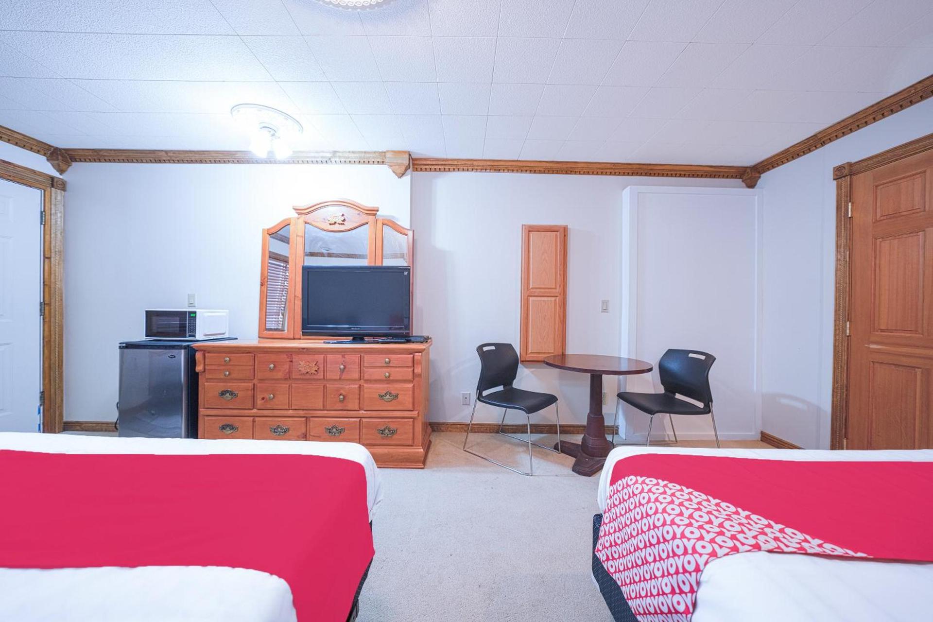 OYO Hotel Portland OR near Airport photo 82