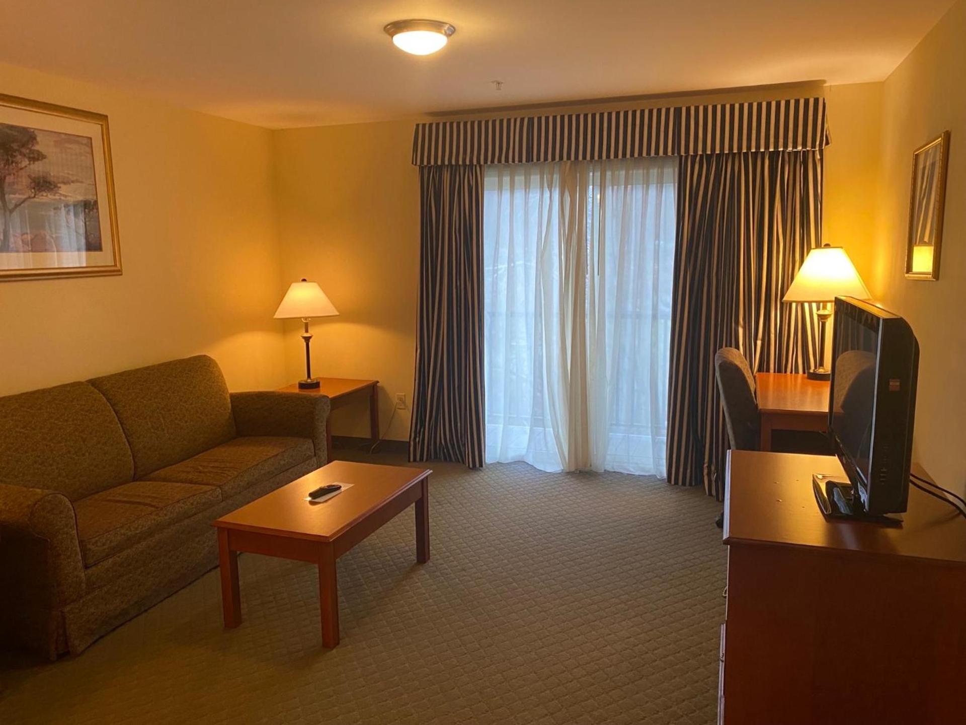 White River Inn & Suites photo 42