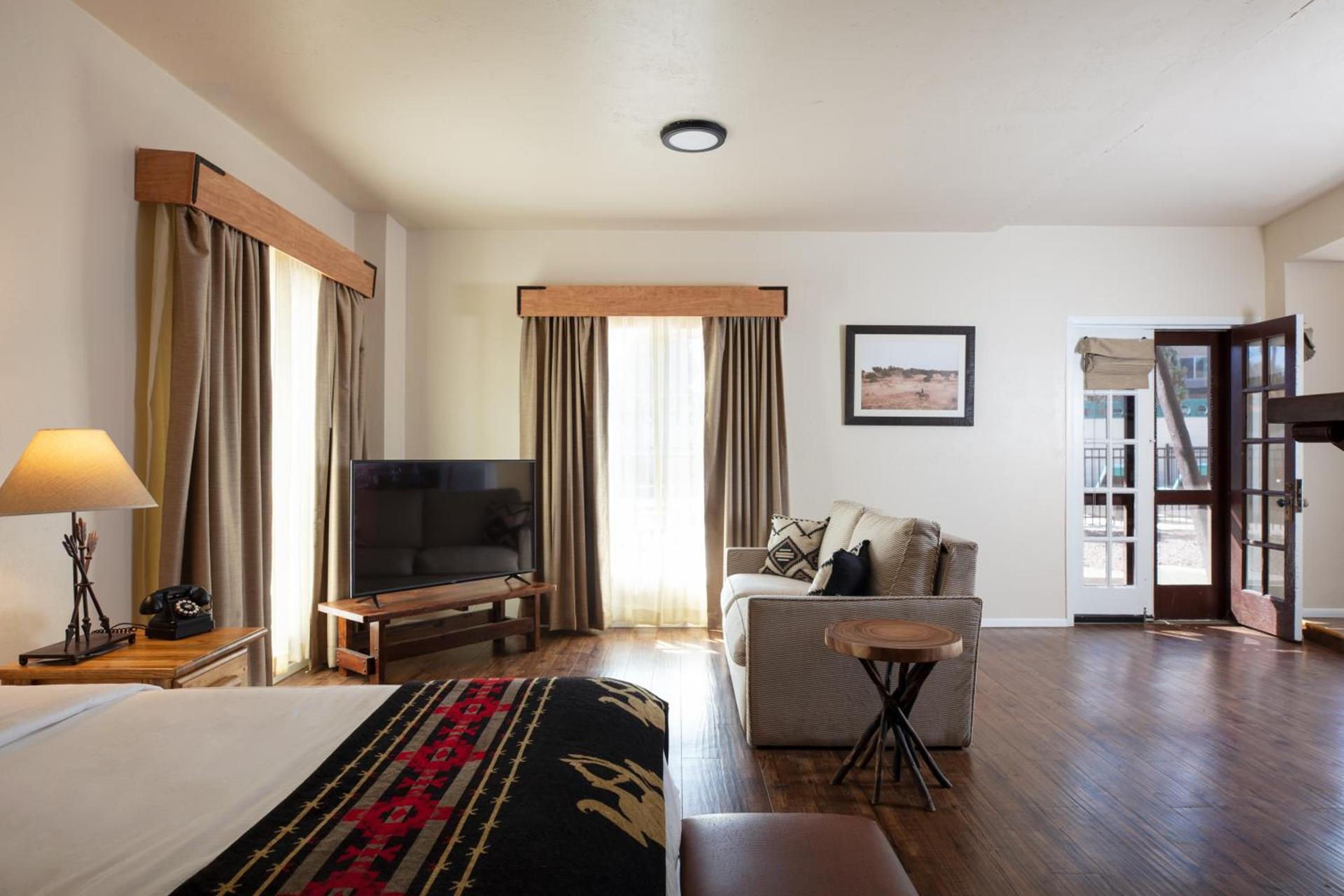 Hotel El Rancho photo 4