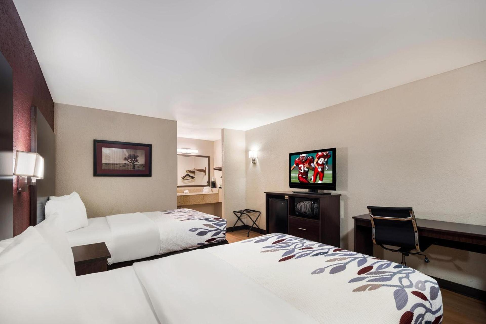 Red Roof Inn Bishopville photo 10