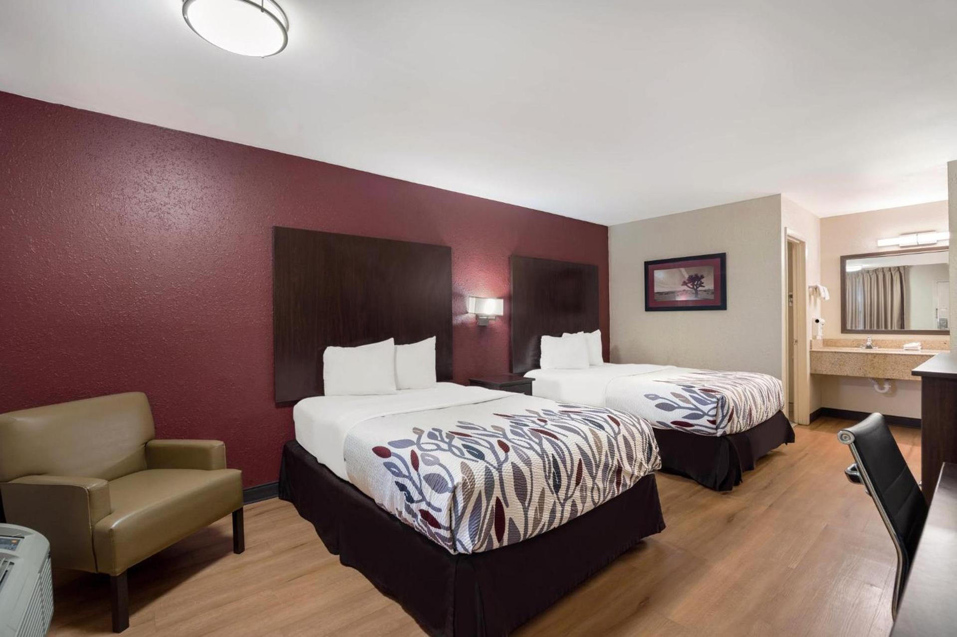 Red Roof Inn Bishopville photo 9