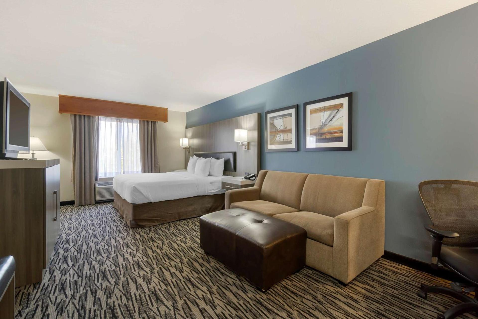 Best Western PLUS Mountain View Auburn Inn photo 34