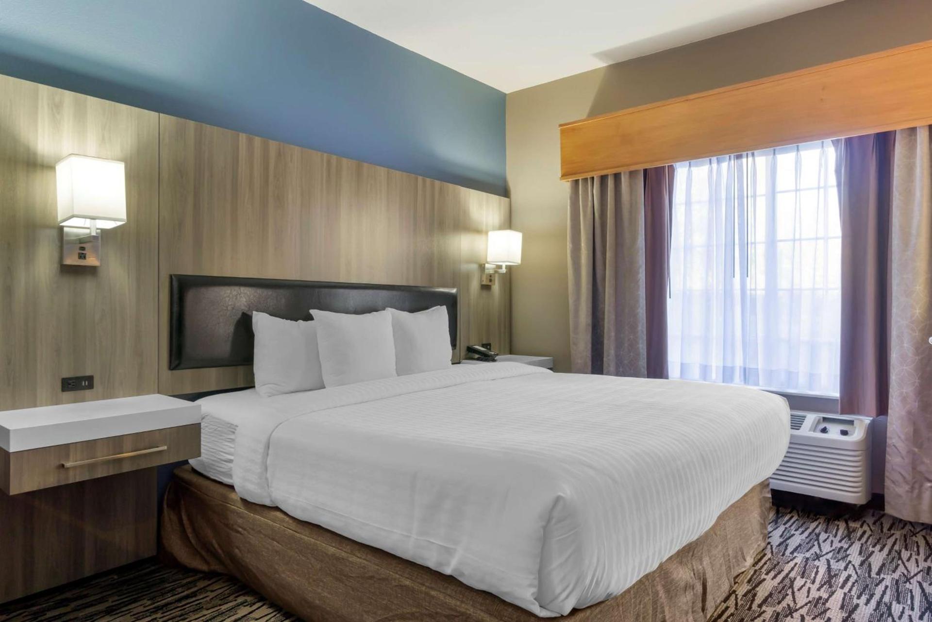 Best Western PLUS Mountain View Auburn Inn photo 48