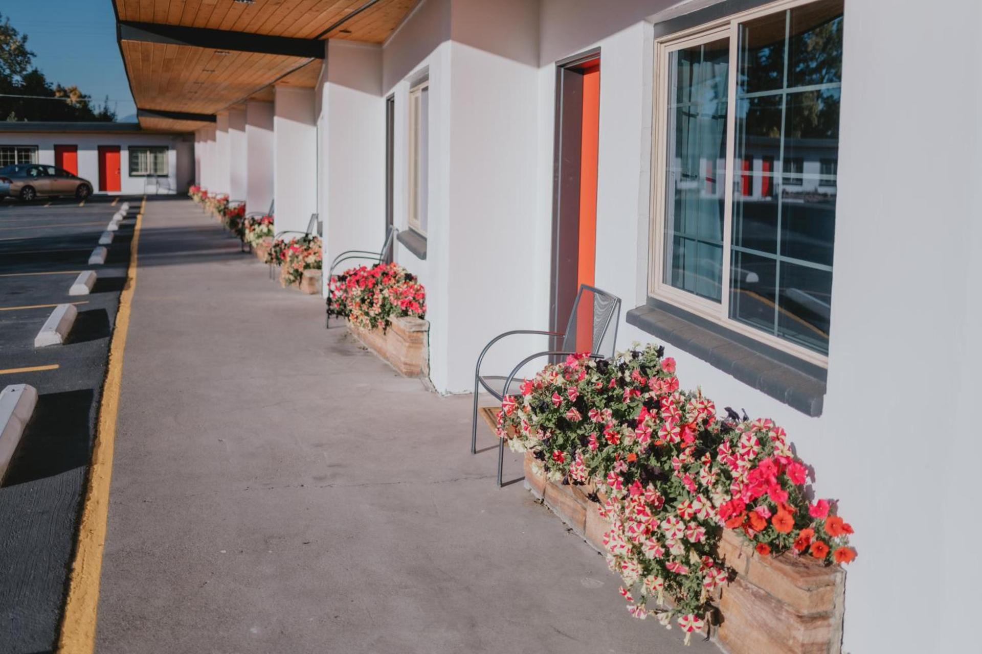 Sapphire Motel Midtown Bozeman photo 41