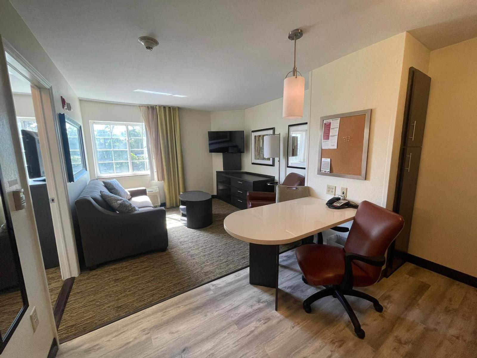Candlewood Suites Secaucus by IHG photo 2