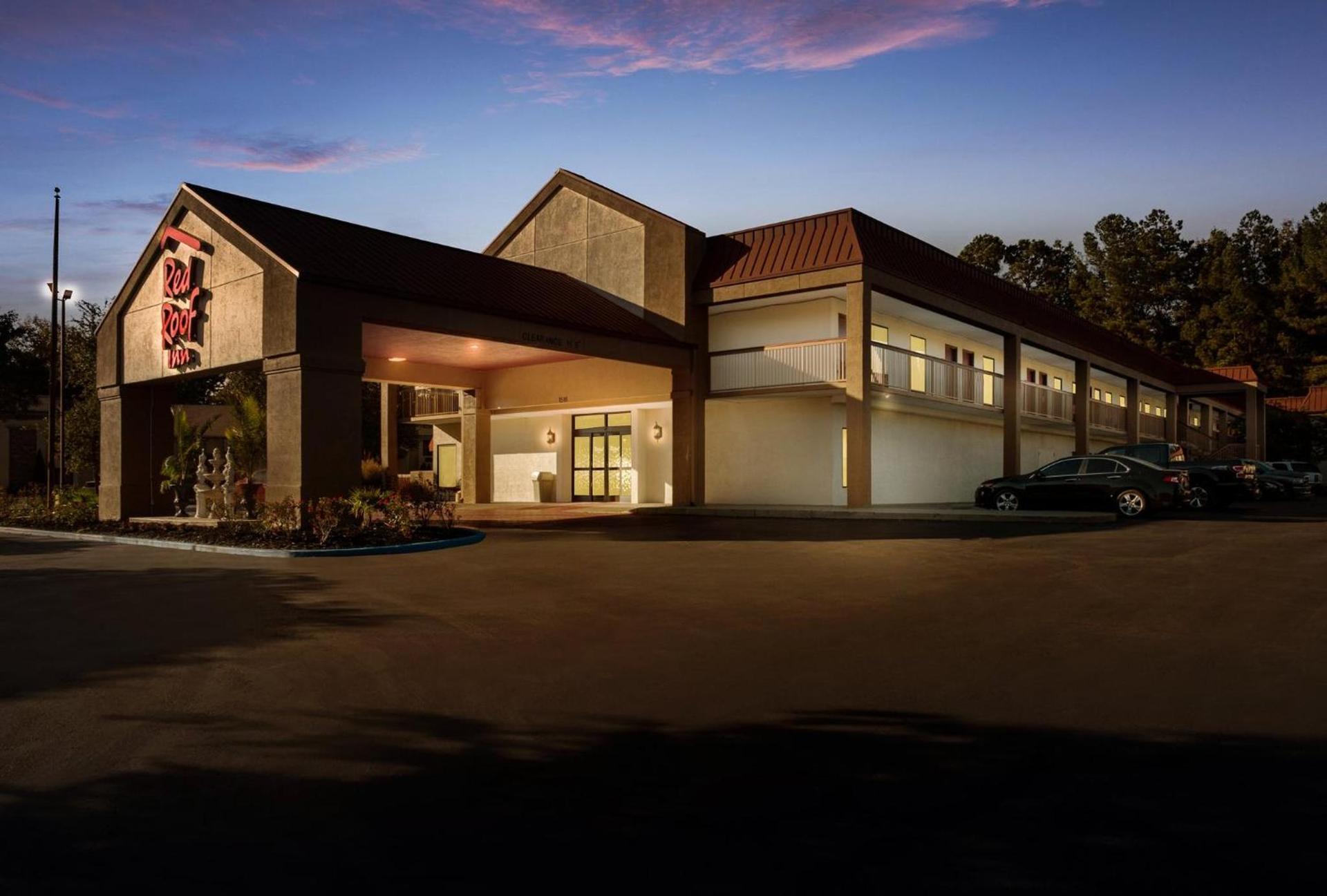 Red Roof Inn Tupelo photo 3