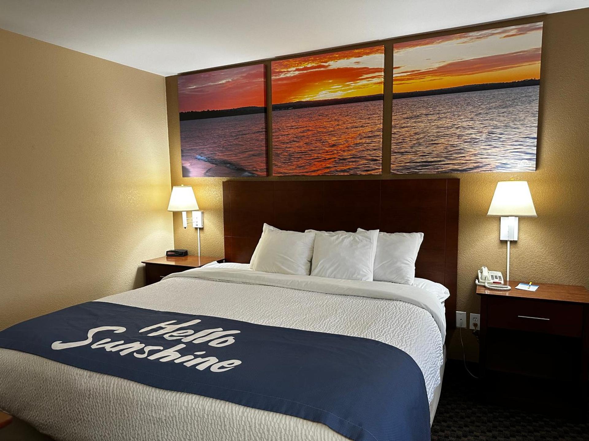 Days Inn by Wyndham Imlay City photo 56