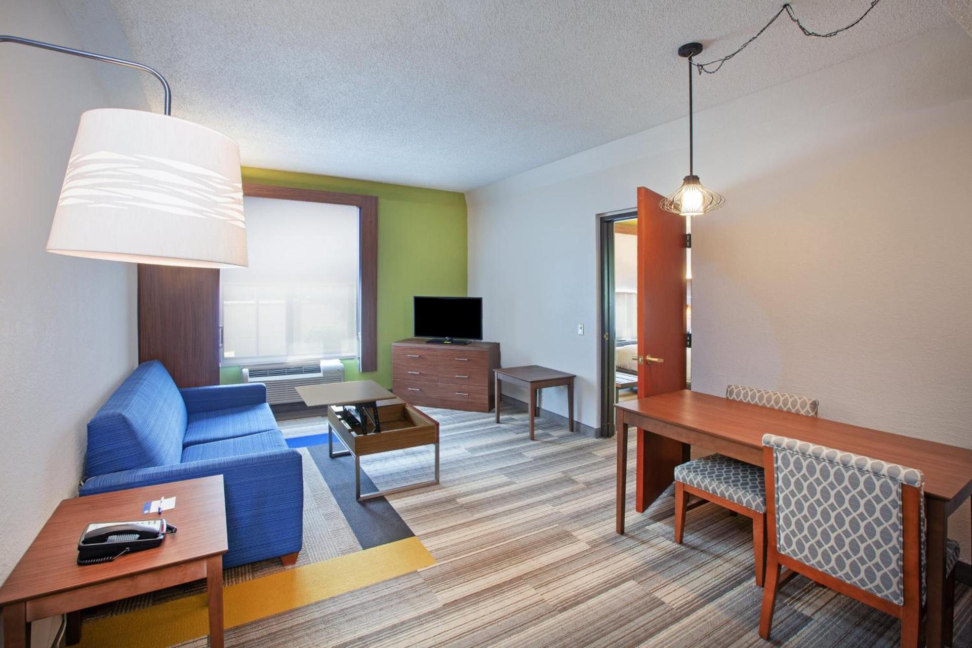 Holiday Inn Express & Suites Houston - Memorial Park Area by IHG photo 38