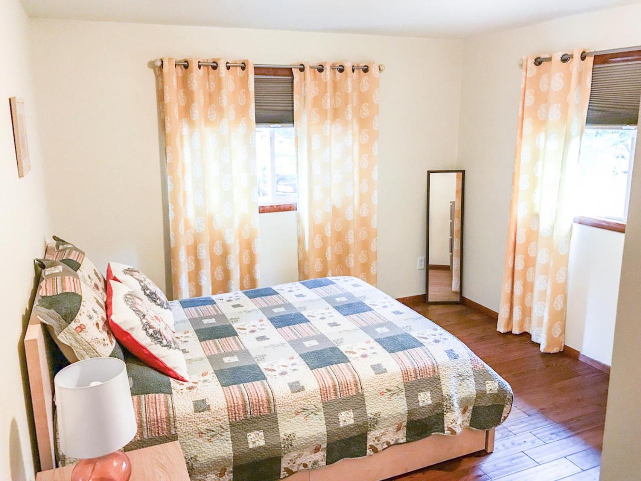 Brown & Hawkins Historical Apartments photo 17